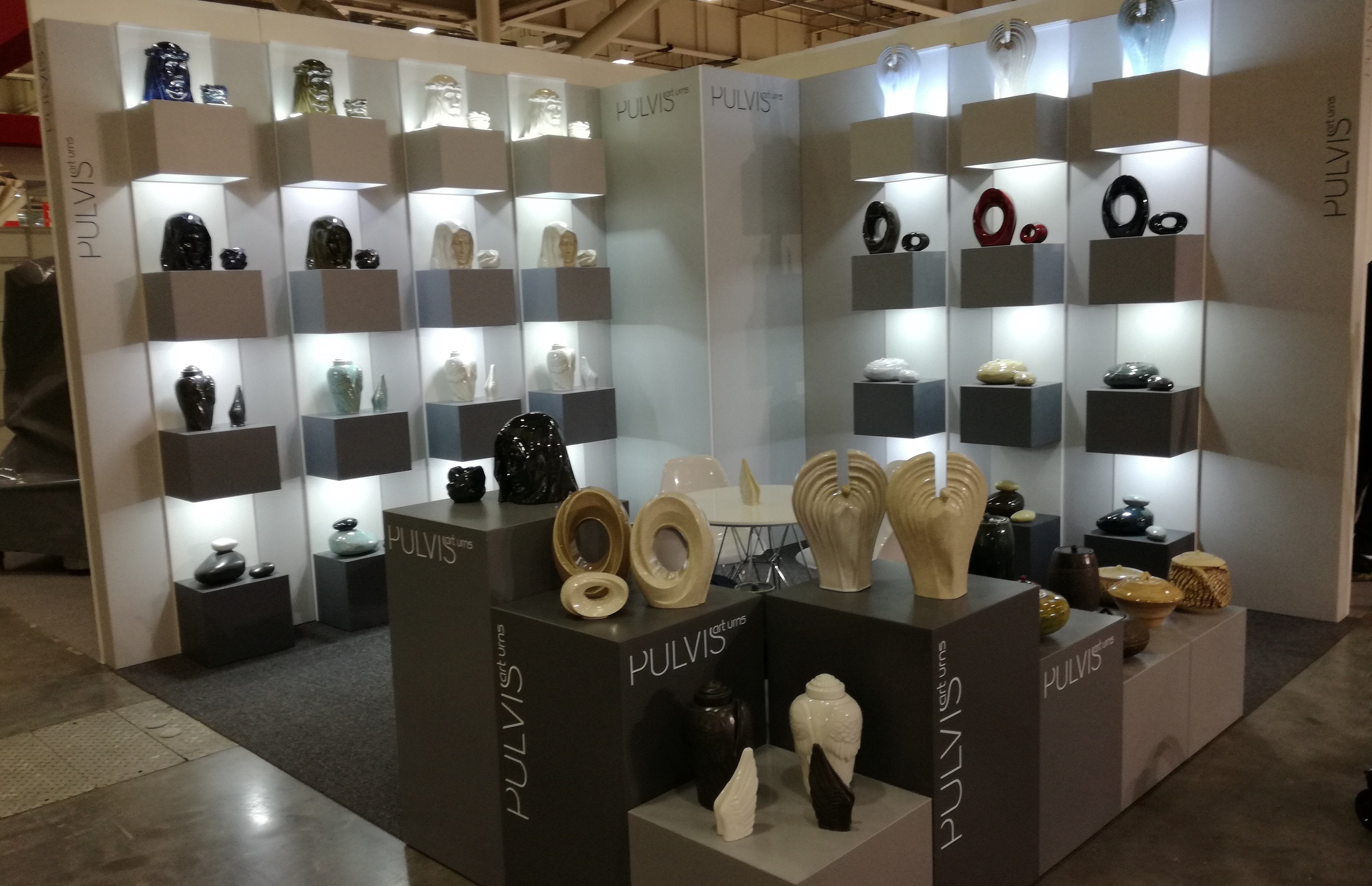 Pulvis Art Urns at TanExpo2018