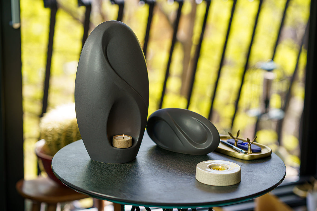 How to Transfer Ashes to a Cremation Urn Pulvis Art Urns Blog