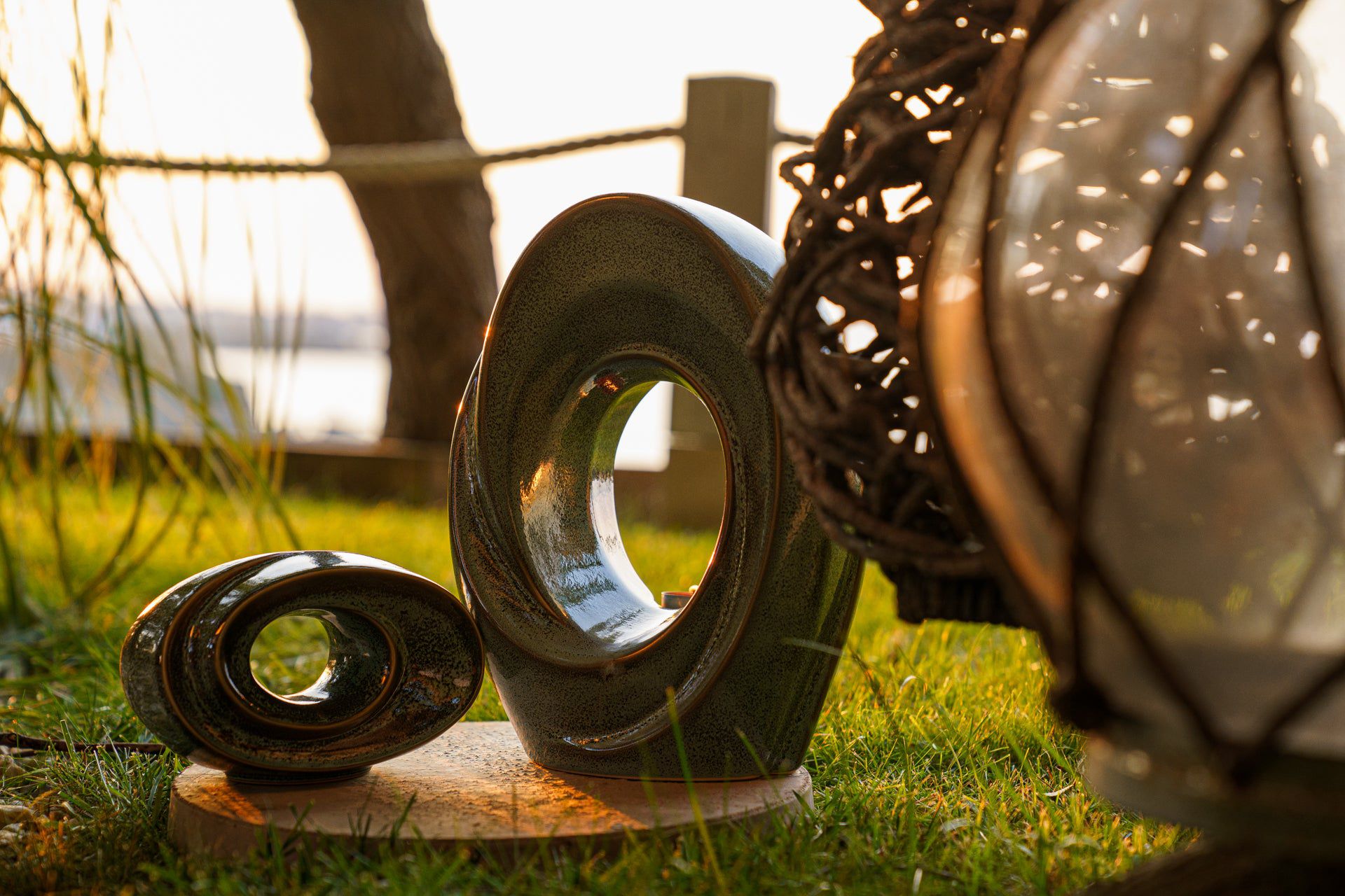 5 Reasons Handmade Ceramic Cremation Urns Outperform Mass-Produced Alternatives