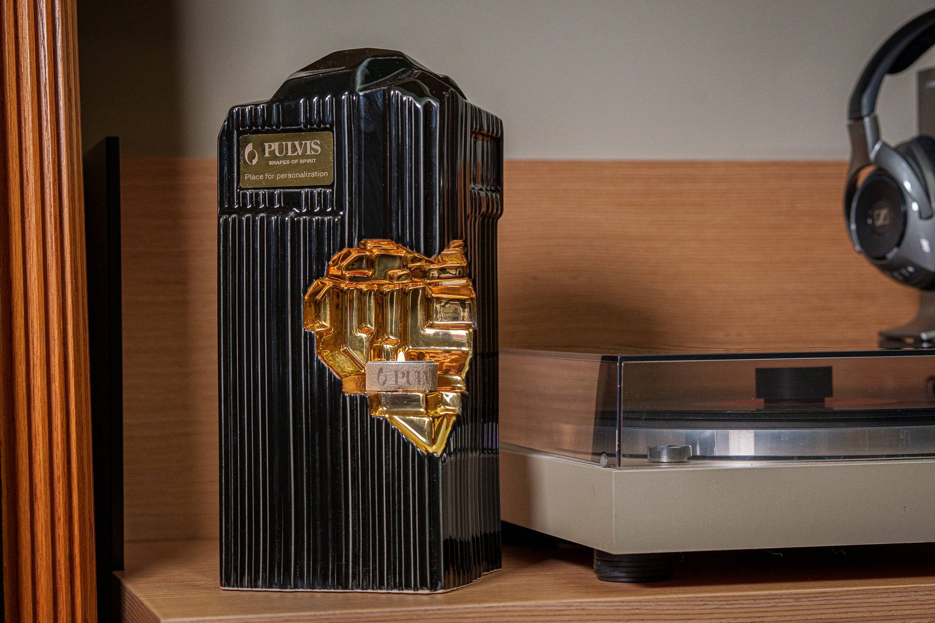 5 Unusual Colors That Symbolize Mourning Beyond Black