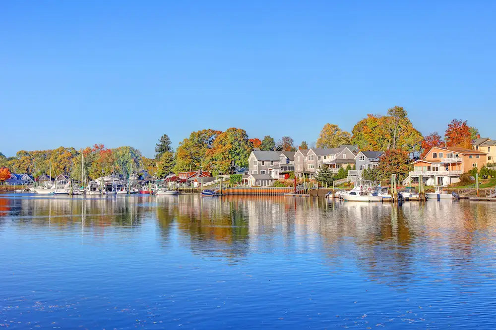 Easy Guide to Funeral Homes in Rhode Island