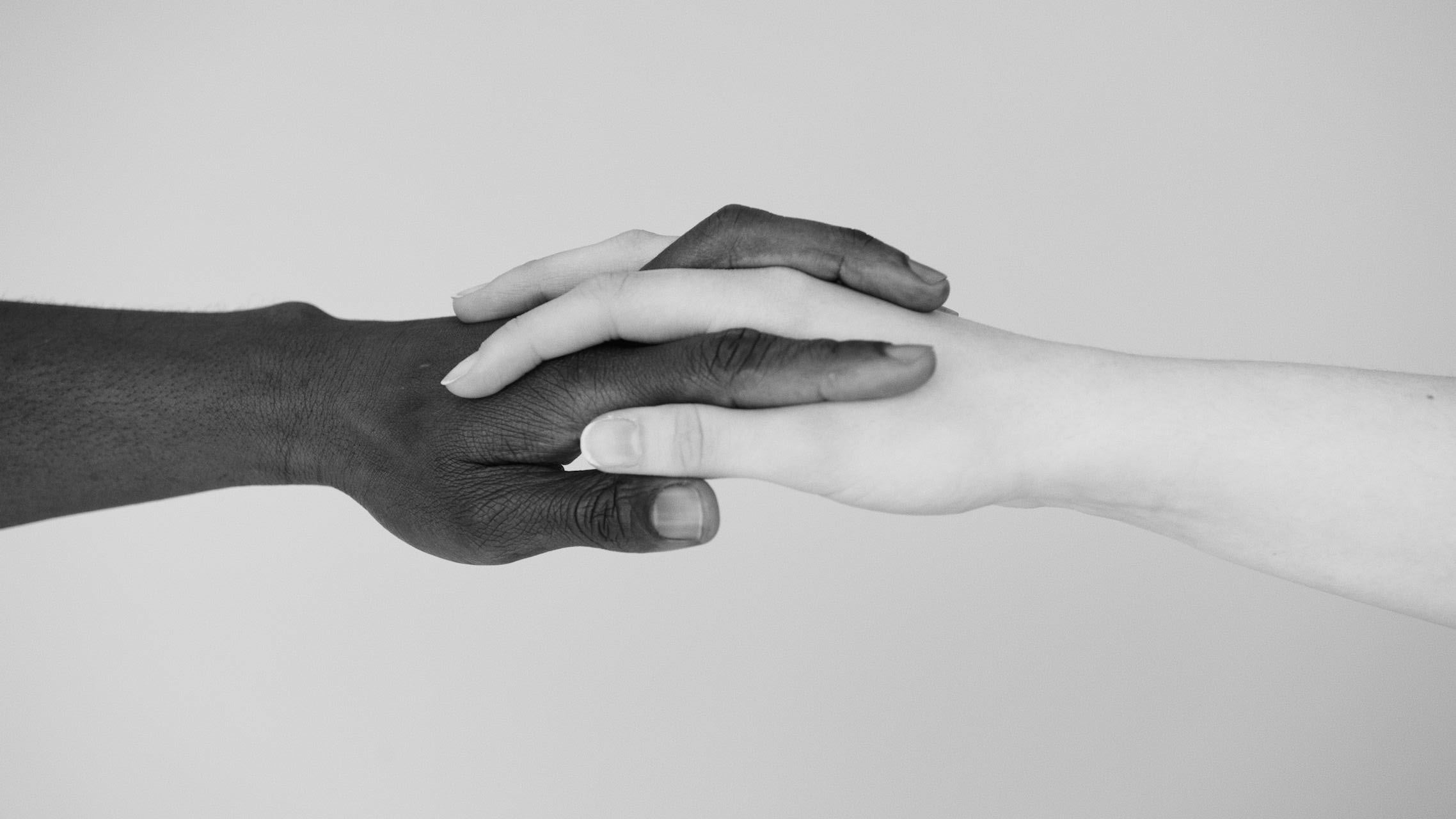 The Importance of Memorializing Friends - Pulvis Art Urns