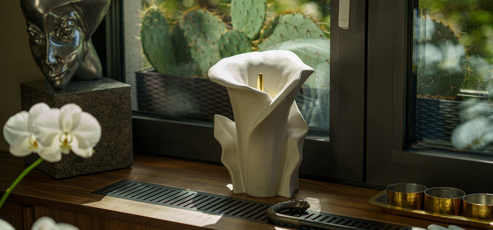 Calla Flower Urn - Handmade Cremation Urn for Ashes by Pulvis Art Urns