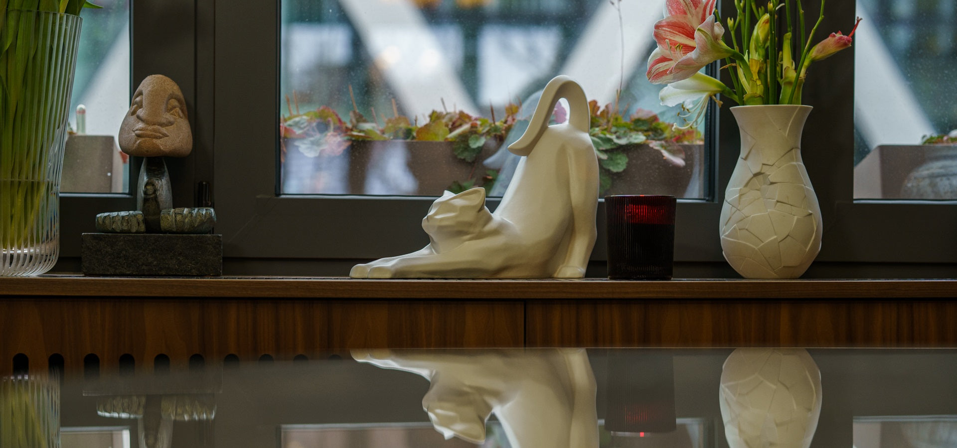 Grace Cat Urn for Ashes - Pulvis Art Urns