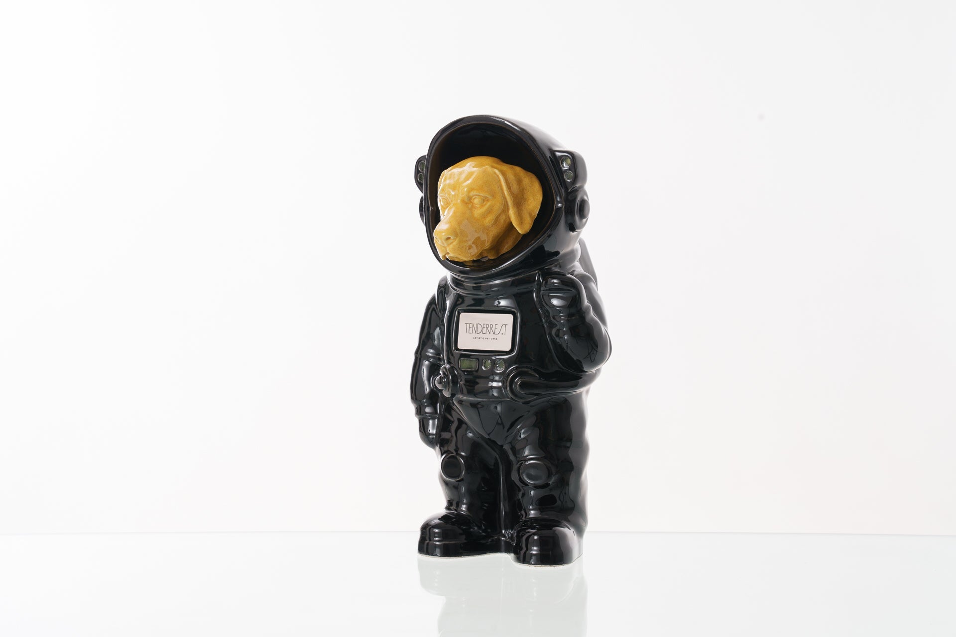 Urn for Ashes Astronaut Dog Labrador Retriever. Handmade Customisable Dog Cremation Urn. Handmade Astronaut Art Urn. Keepsake for Ashes by TenderRest. Black Costume