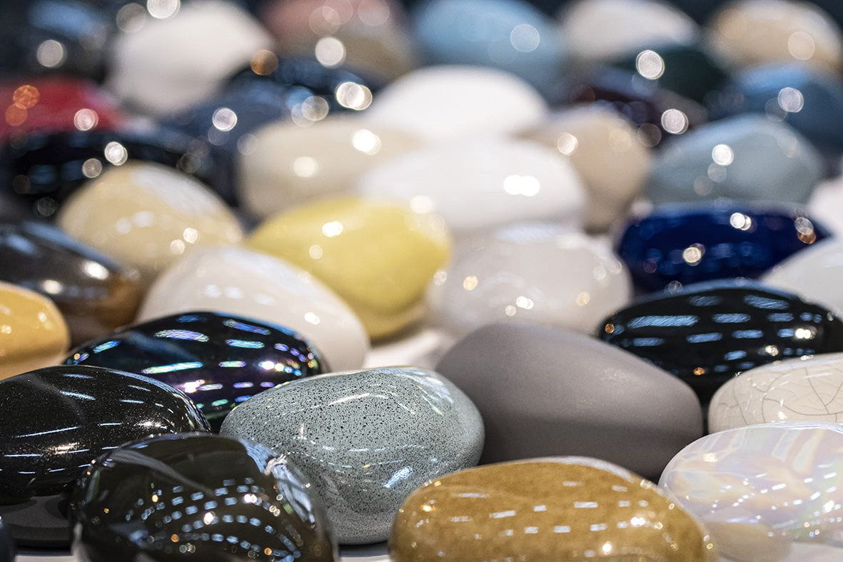 Load video: Keepsake Cremation Urns By Pulvis Art Urns