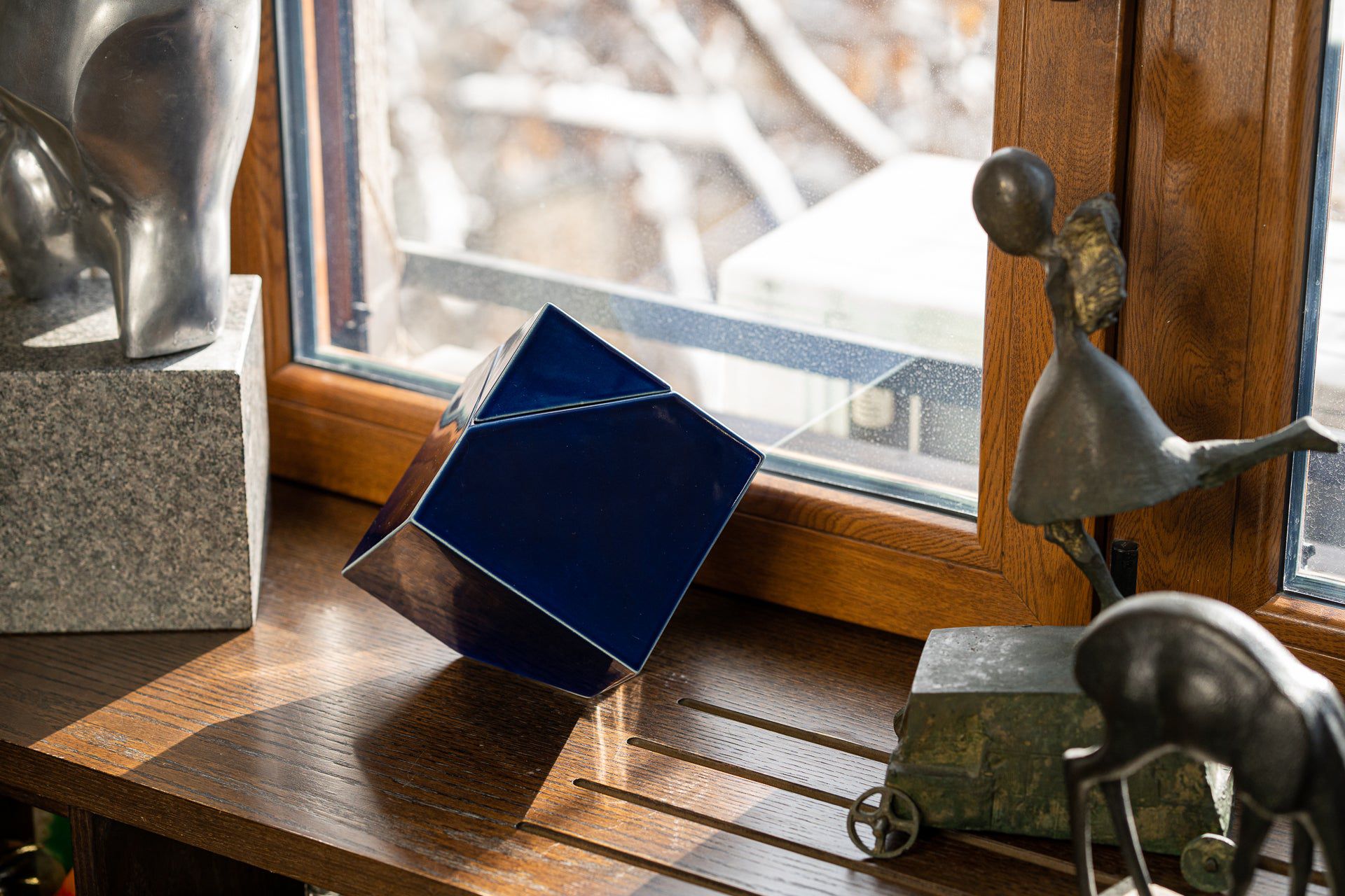 Abstract Cube Cremation Urn for Ashes - Large | Lamp Black | Ceramic Urn - Pulvis Art Urns