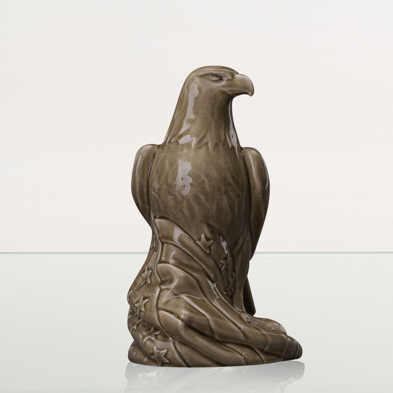 Aquilae Military Memorial For Cremation Ashes - Large | Beige Grey | Ceramic Urn - Pulvis Art Urns