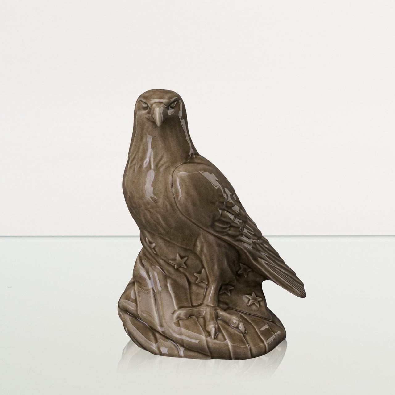 Aquilae Military Memorial For Cremation Ashes - Large | Beige Grey | Ceramic Urn - Pulvis Art Urns