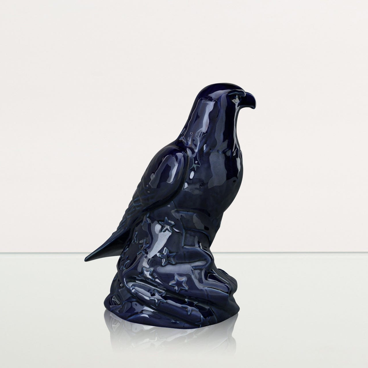 Aquilae Military Memorial For Cremation Ashes - Large | Cobalt Metallic | Ceramic Urn - Pulvis Art Urns