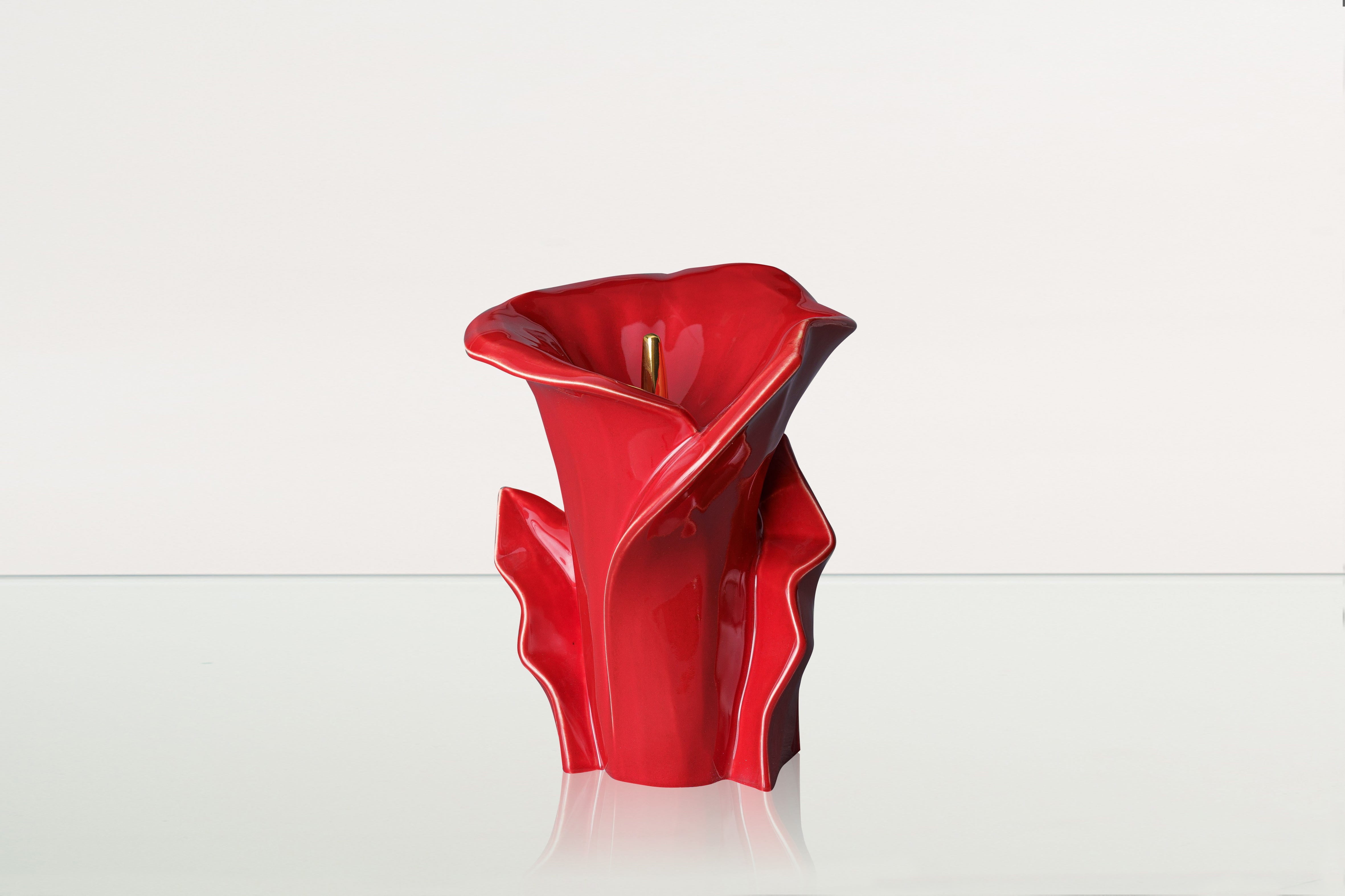 Calla Flower Memorial Urn for Ashes - Medium Urn | Red - Pulvis Art Urns