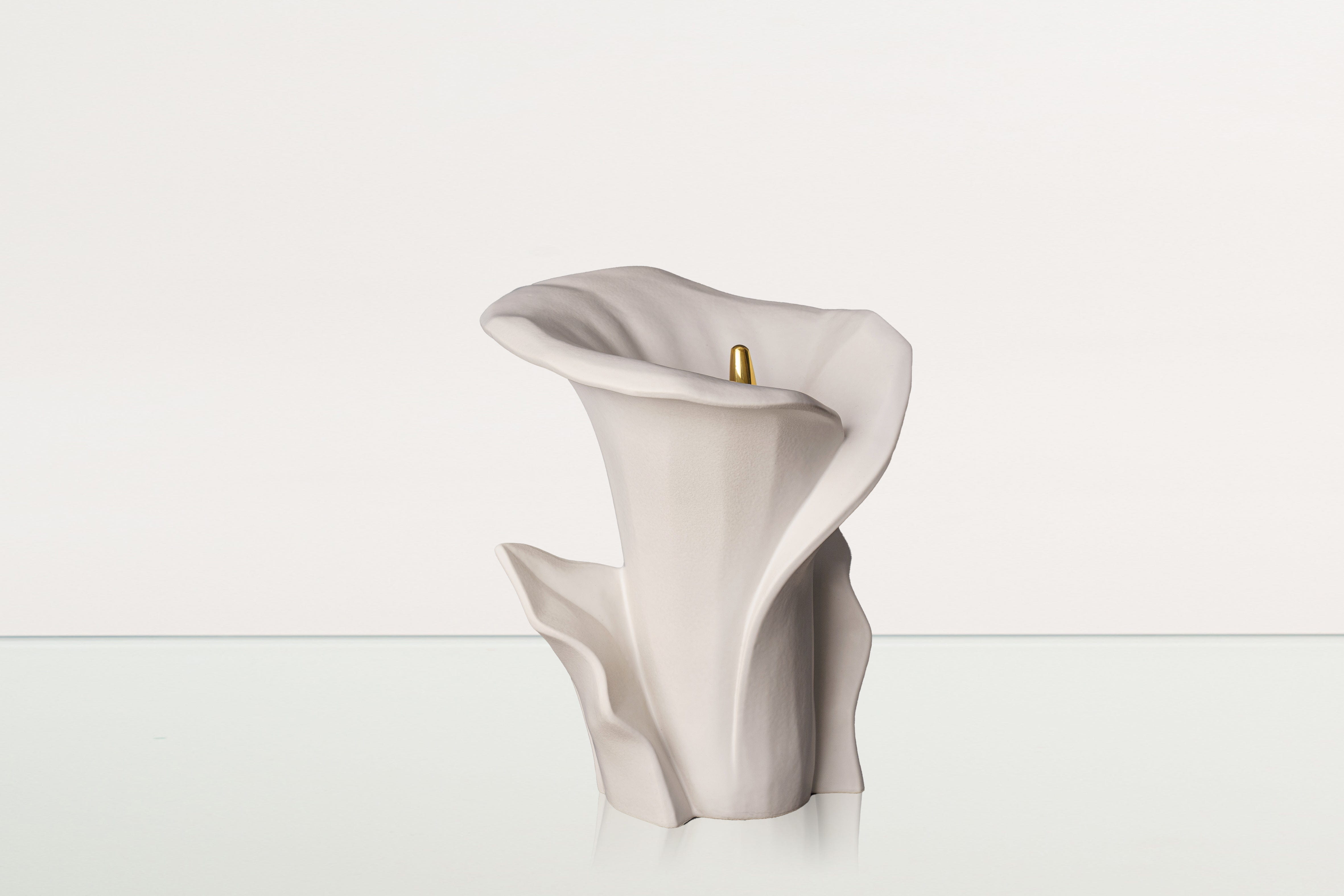 Calla Flower Memorial Urn for Ashes - Medium Urn | White Matte - Pulvis Art Urns