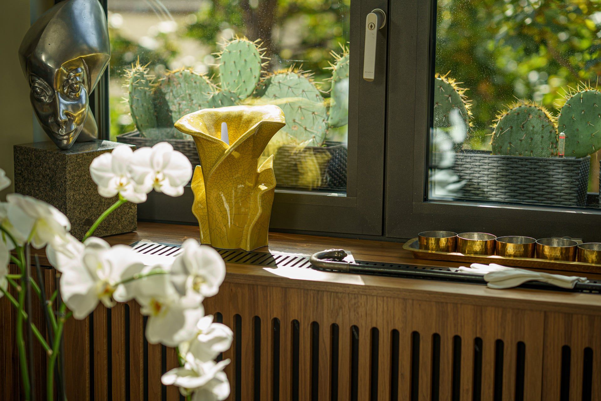 Calla Flower Memorial Urn for Ashes - Medium Urn | Yellow Craquelure - Pulvis Art Urns