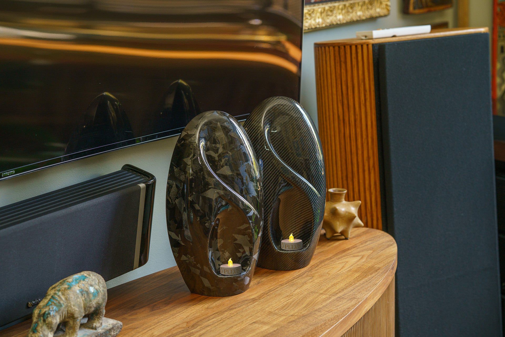 Carbon Fiber Cremation Urn "Eternity" - Forged Carbon | Black | LED Candle - Pulvis Art Urns