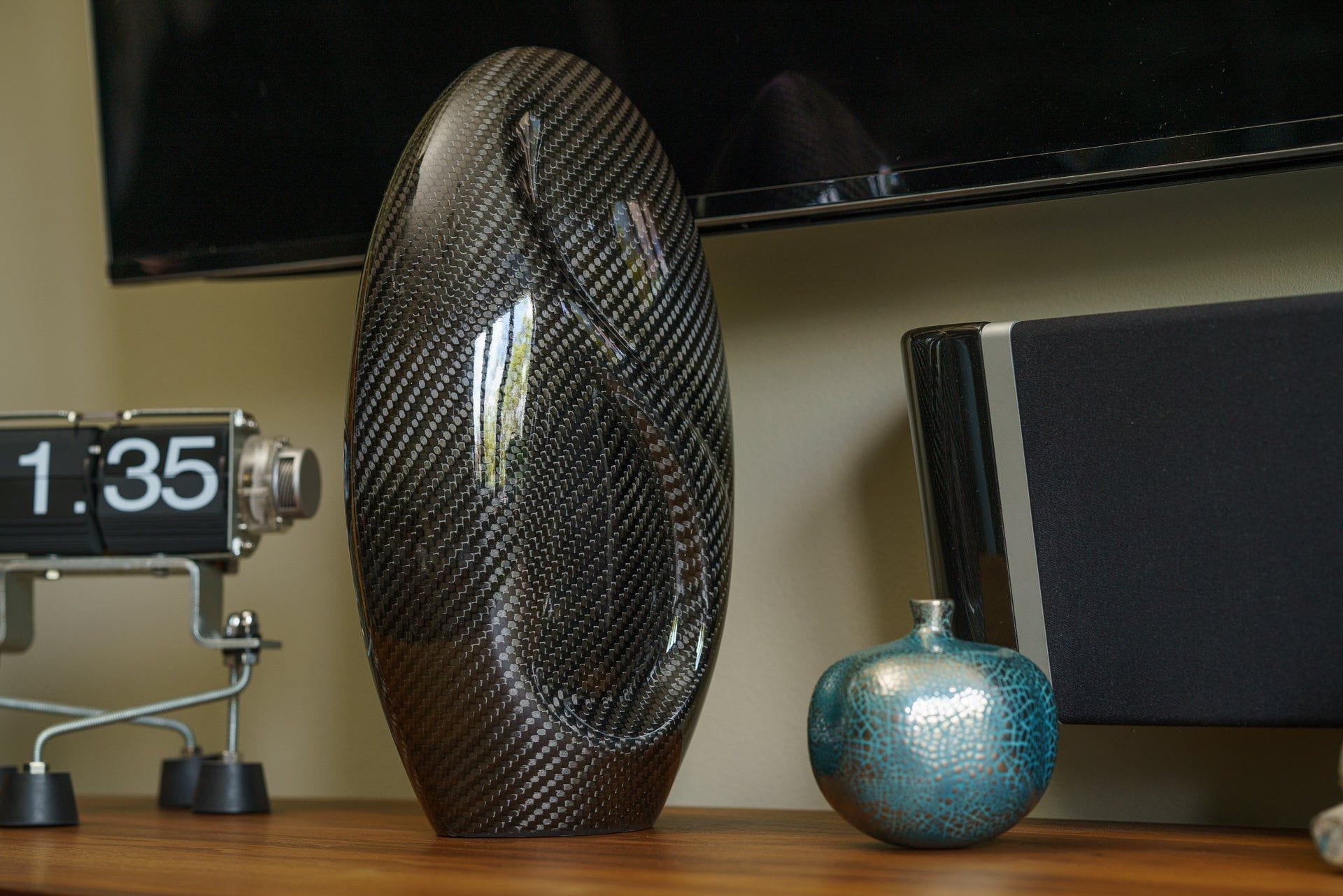 Carbon Fiber Cremation Urn "Eternity" - Twill Weave Carbon | Black Urn - Pulvis Art Urns