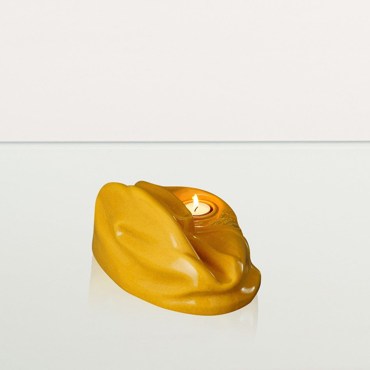 Cremation Urn "Cozy" - Amber Yellow | Ceramic Picture Frame Urn - Pulvis Art Urns