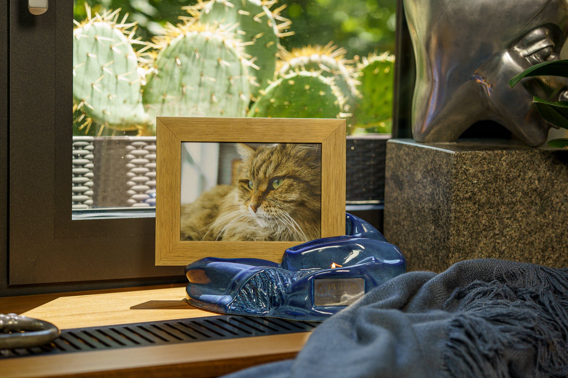 Cremation Urn "Cozy" - Blue Melange | Ceramic Picture Frame Urn - Pulvis Art Urns