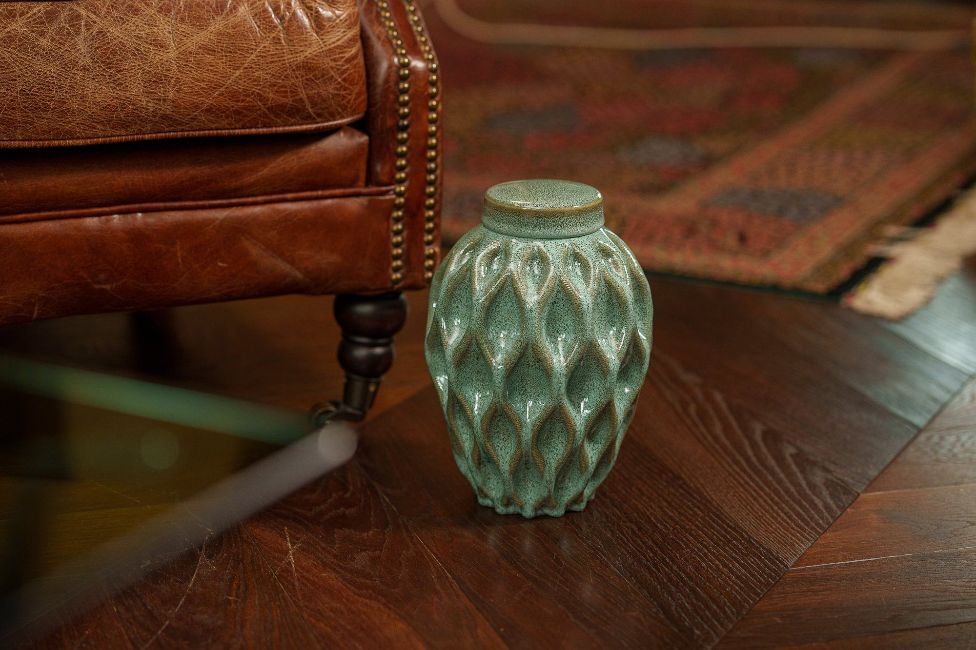 Cremation Urn "Echo" - 3D Printed Ceramic Urn | Oily Green Melange | Large - Pulvis Art Urns