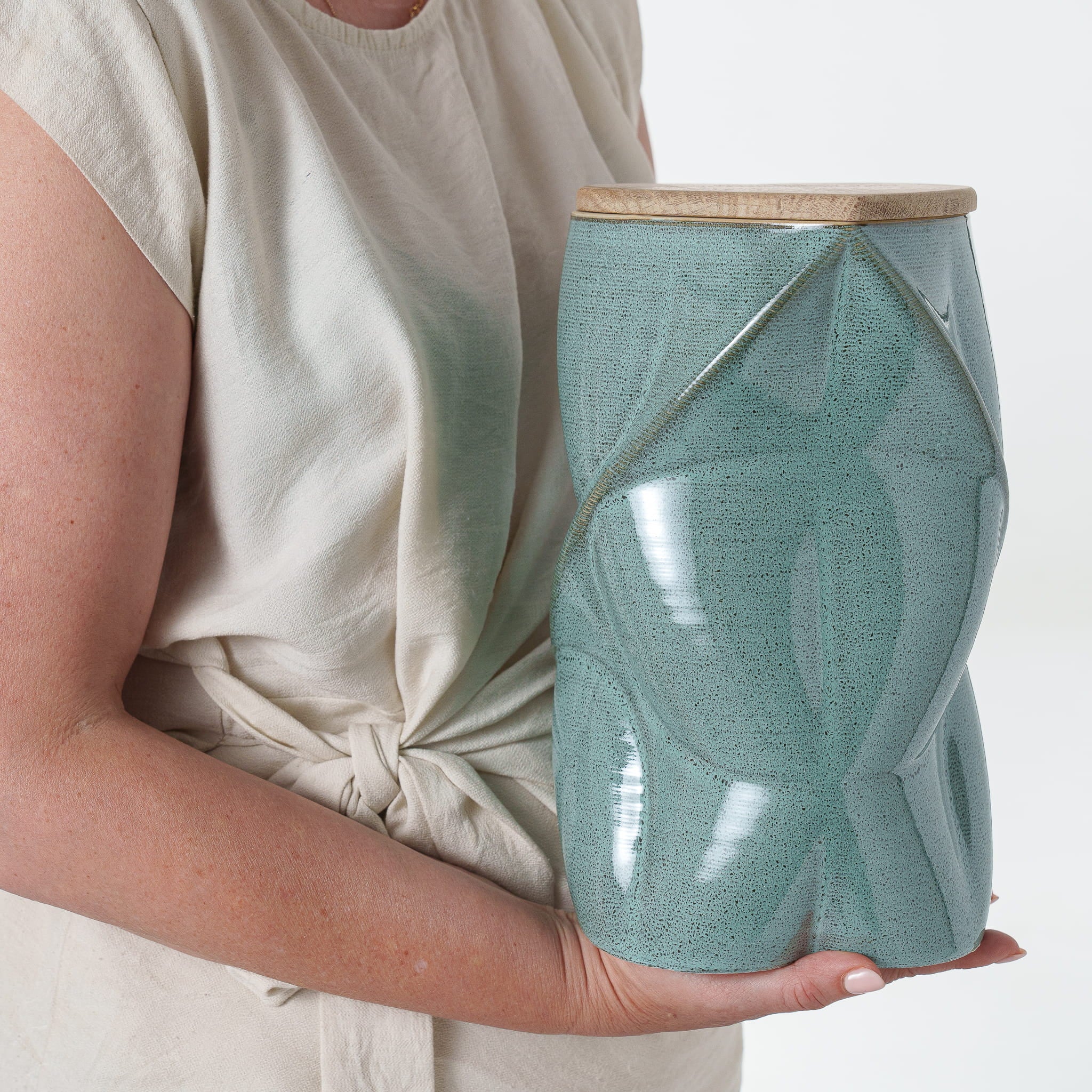 Pulvis Art Urns Adult Size Urn Cremation Urn "Nexus" - 3D Printed Ceramic Urn | Large