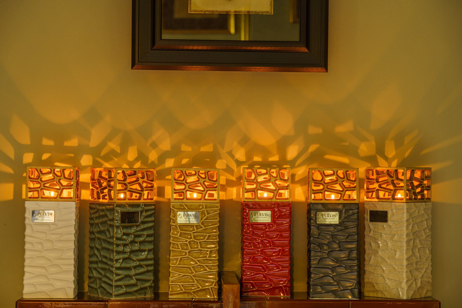 "Everlasting Flame" Cremation Urn for Ashes - Craquelure | Ceramic Urn - Pulvis Art Urns