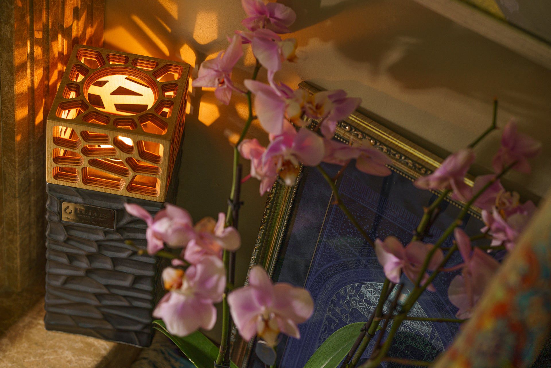 "Everlasting Flame" Cremation Urn for Ashes - Dark Matte | Ceramic Urn - Pulvis Art Urns