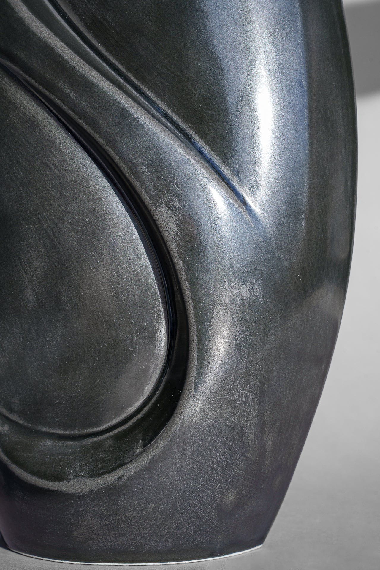 Eternity Handmade Cremation Urn for Ashes - Large | Dark Matte | Ceramic Urn - Pulvis Art Urns