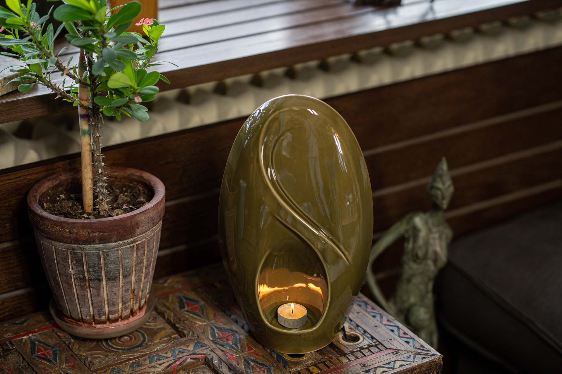 Eternity Handmade Cremation Urn for Ashes - Large | Oily Green | Ceramic Urn - Pulvis Art Urns