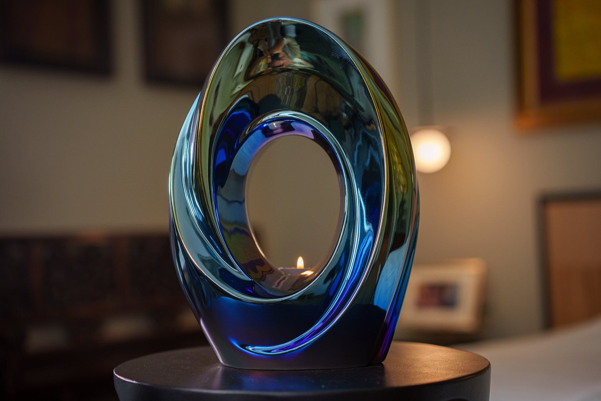 Exclusive Cremation Urn for Ashes "The Passage" - Large | Shiny Yellow Urn - Pulvis Art Urns