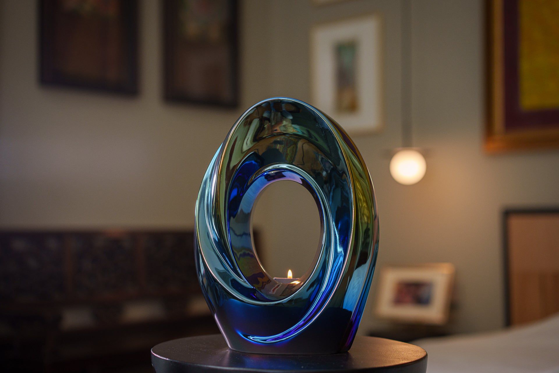 Exclusive Cremation Urn for Ashes "The Passage" - Large | Shiny Yellow Urn - Pulvis Art Urns