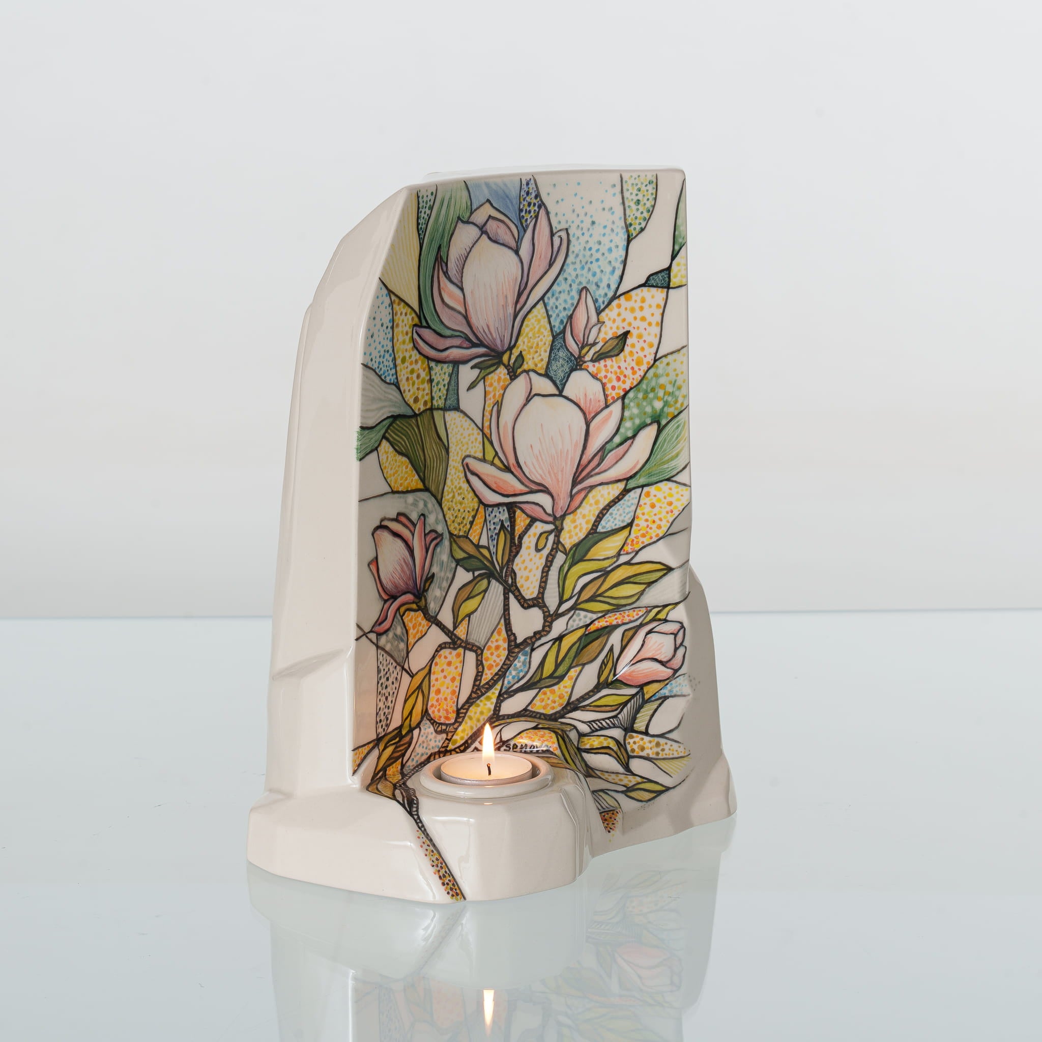 Pulvis Art Urns Adult Size Urn Hand Decorated Urn for Ashes "Magnolia" - Large | Ceramic