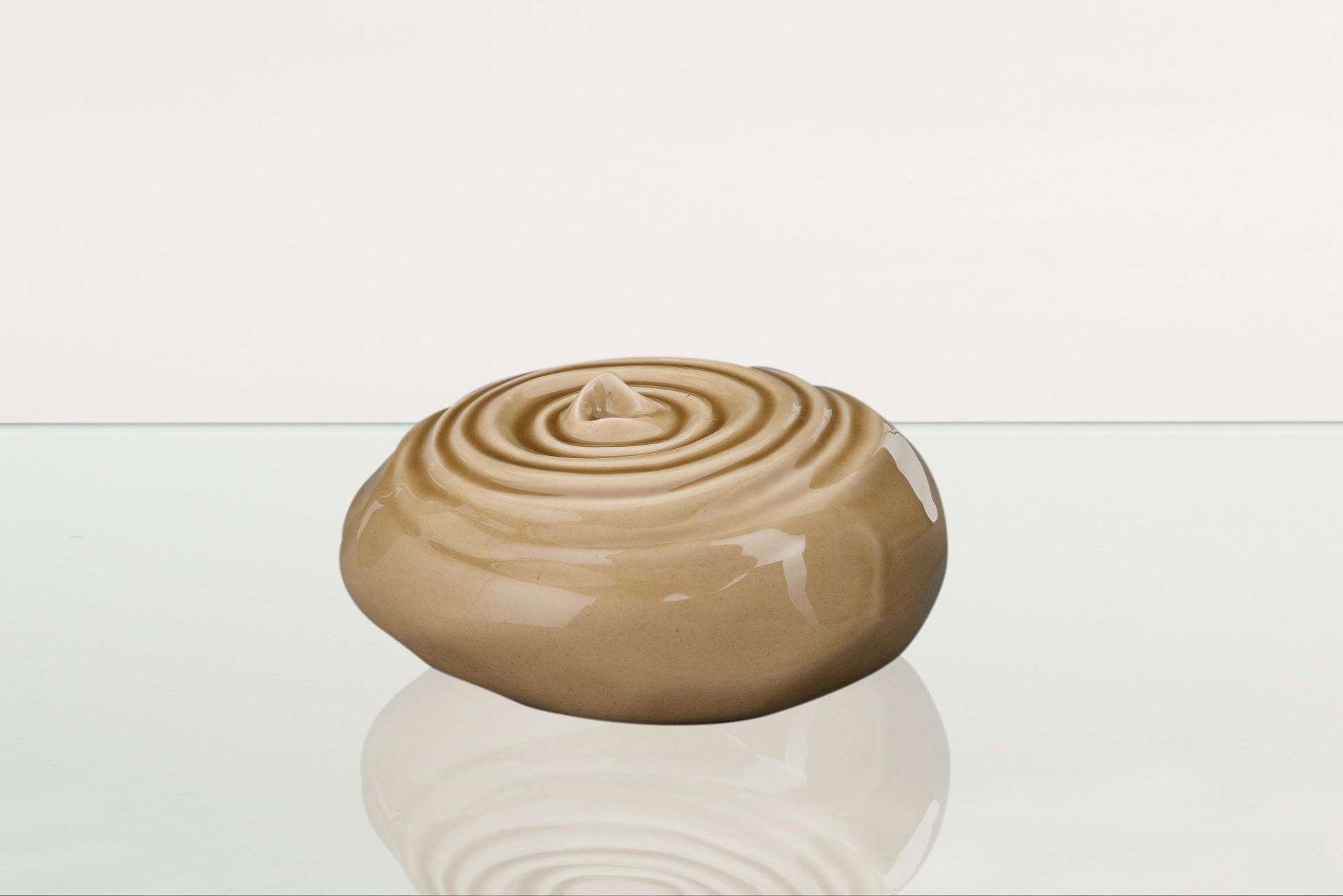 Handmade Cremation Urn for Ashes "Resonance" - Large Urn | Beige | Ceramic - Pulvis Art Urns