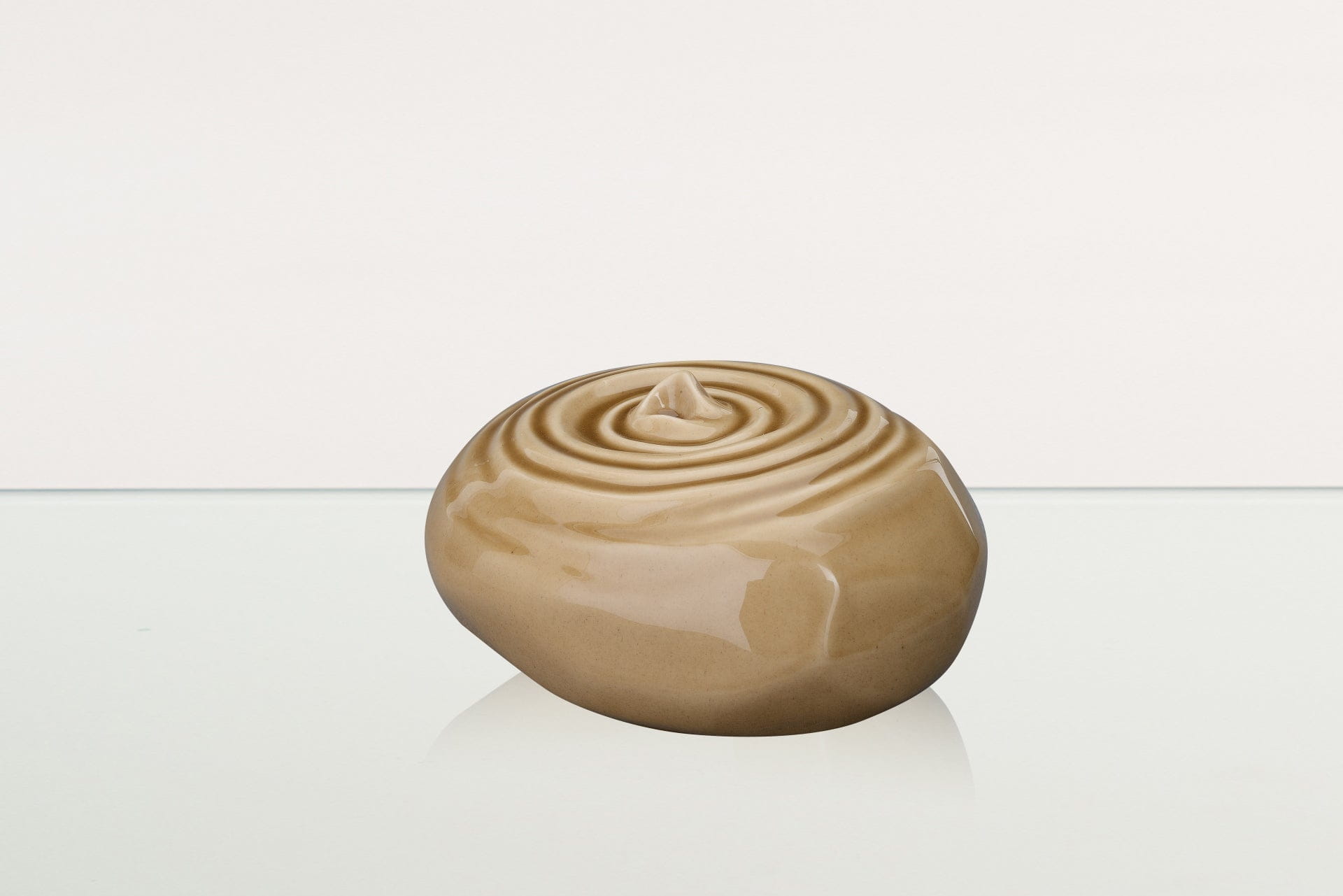 Handmade Cremation Urn for Ashes "Resonance" - Large Urn | Beige | Ceramic - Pulvis Art Urns