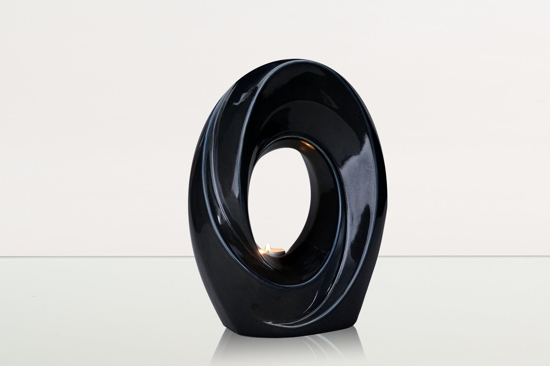 Handmade Cremation Urn for Ashes "The Passage" - Large | Black Gloss Melange | Ceramic - Pulvis Art Urns