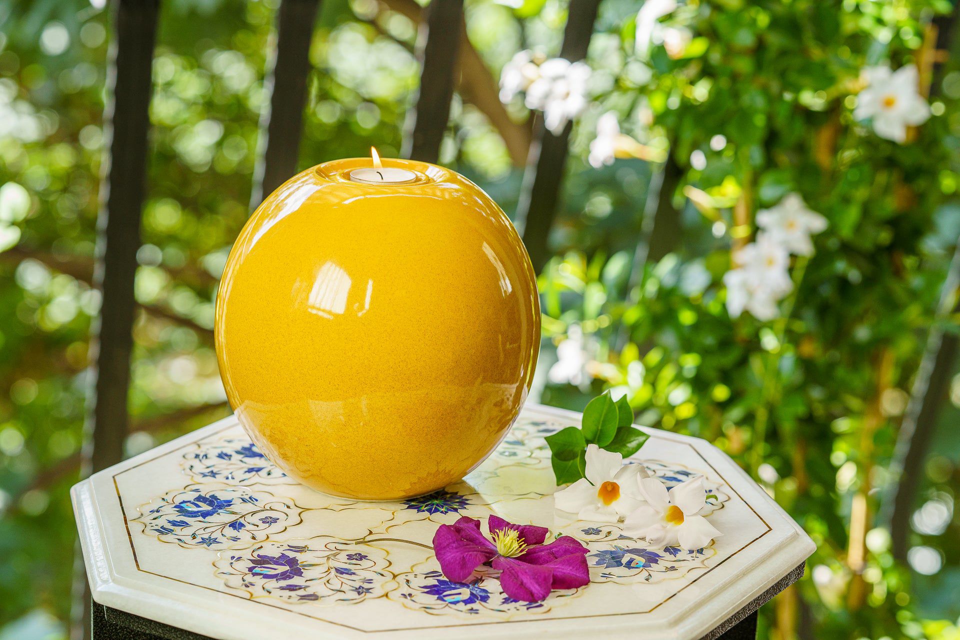 Handmade Cremation Urn "Harmony" - Large | Amber Yellow | Ceramic Urn - Pulvis Art Urns