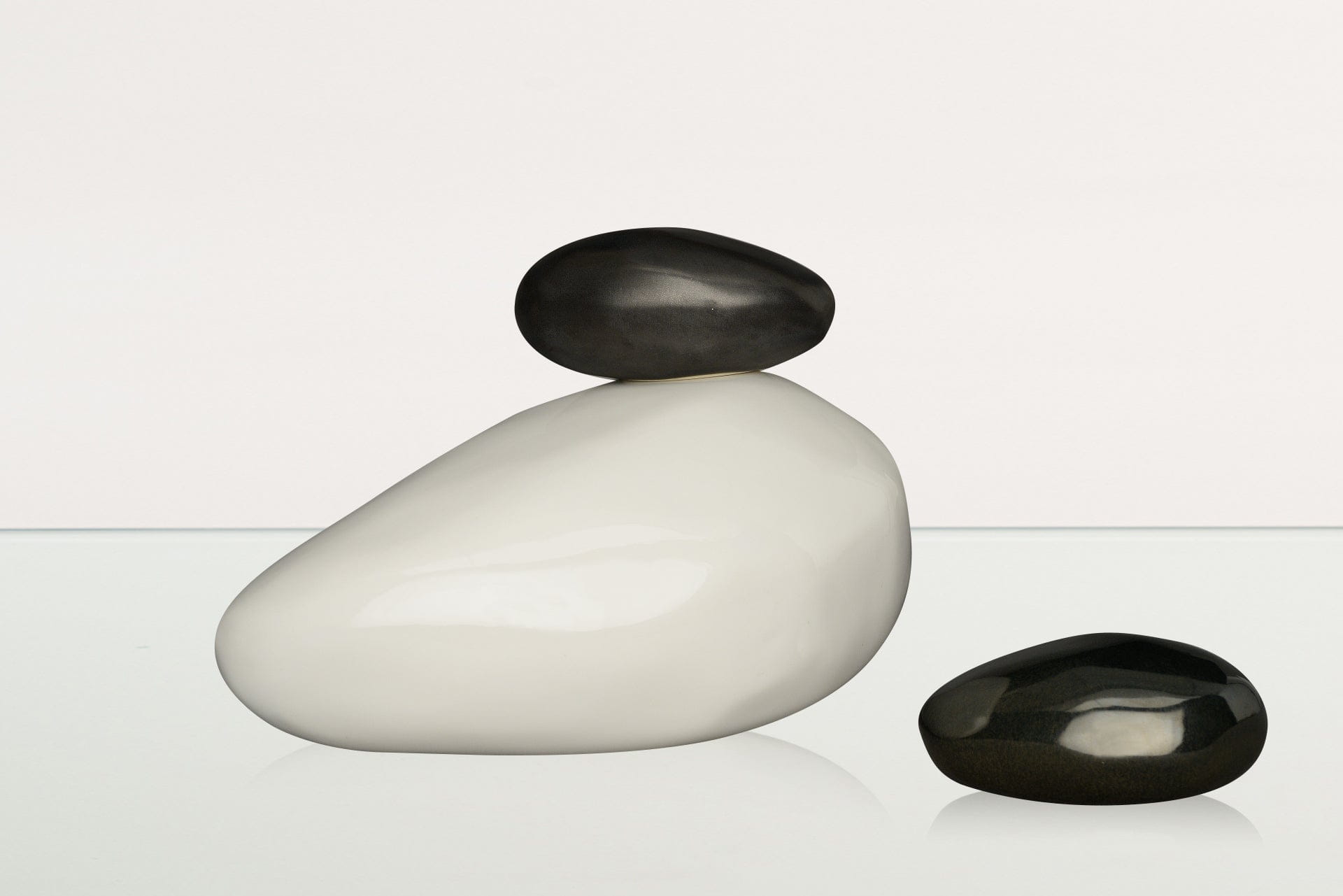 Set of Cremation Urns for Ashes "Stone" - (Large urn + Keepsake) - Pulvis Art Urns