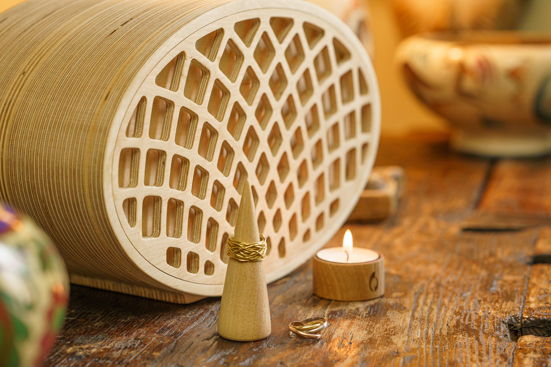 Wooden Cremation Urn "Remembrance" - Handmade - Rhomb Urn - Pulvis Art Urns