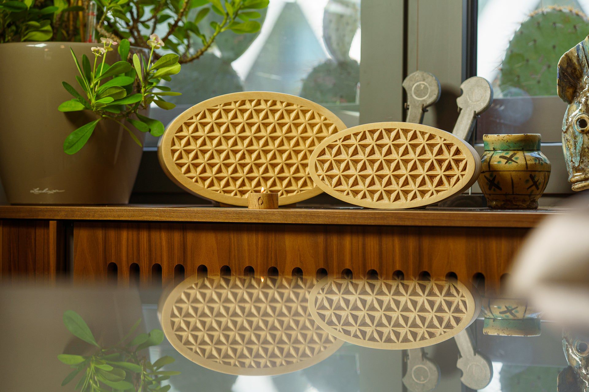 Wooden Cremation Urn "Remembrance" - Handmade - Uroko Pattern - Pulvis Art Urns