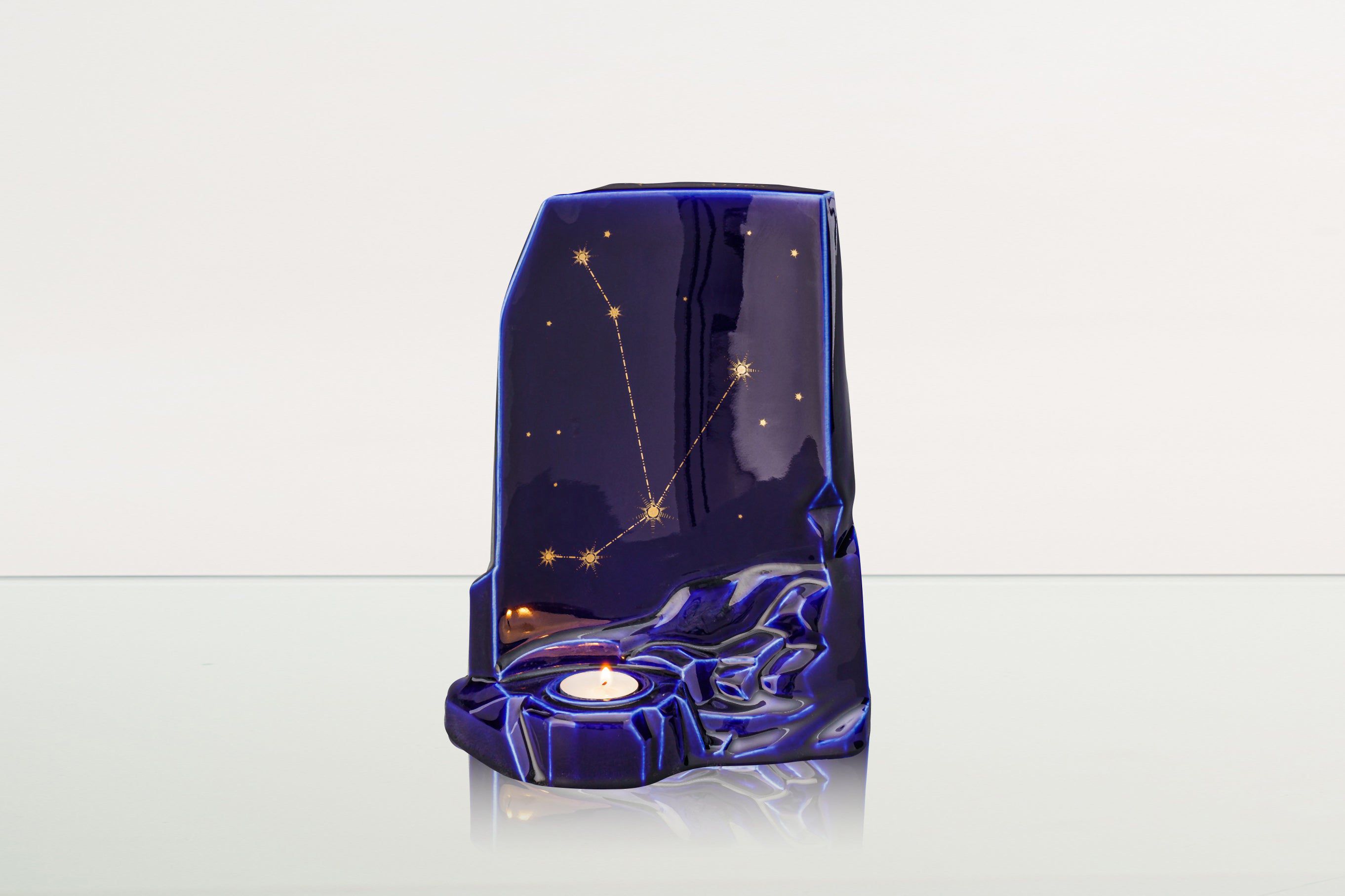 Zodiac Urn for Ashes "Aries" - Large | Star Sign Urn - Pulvis Art Urns