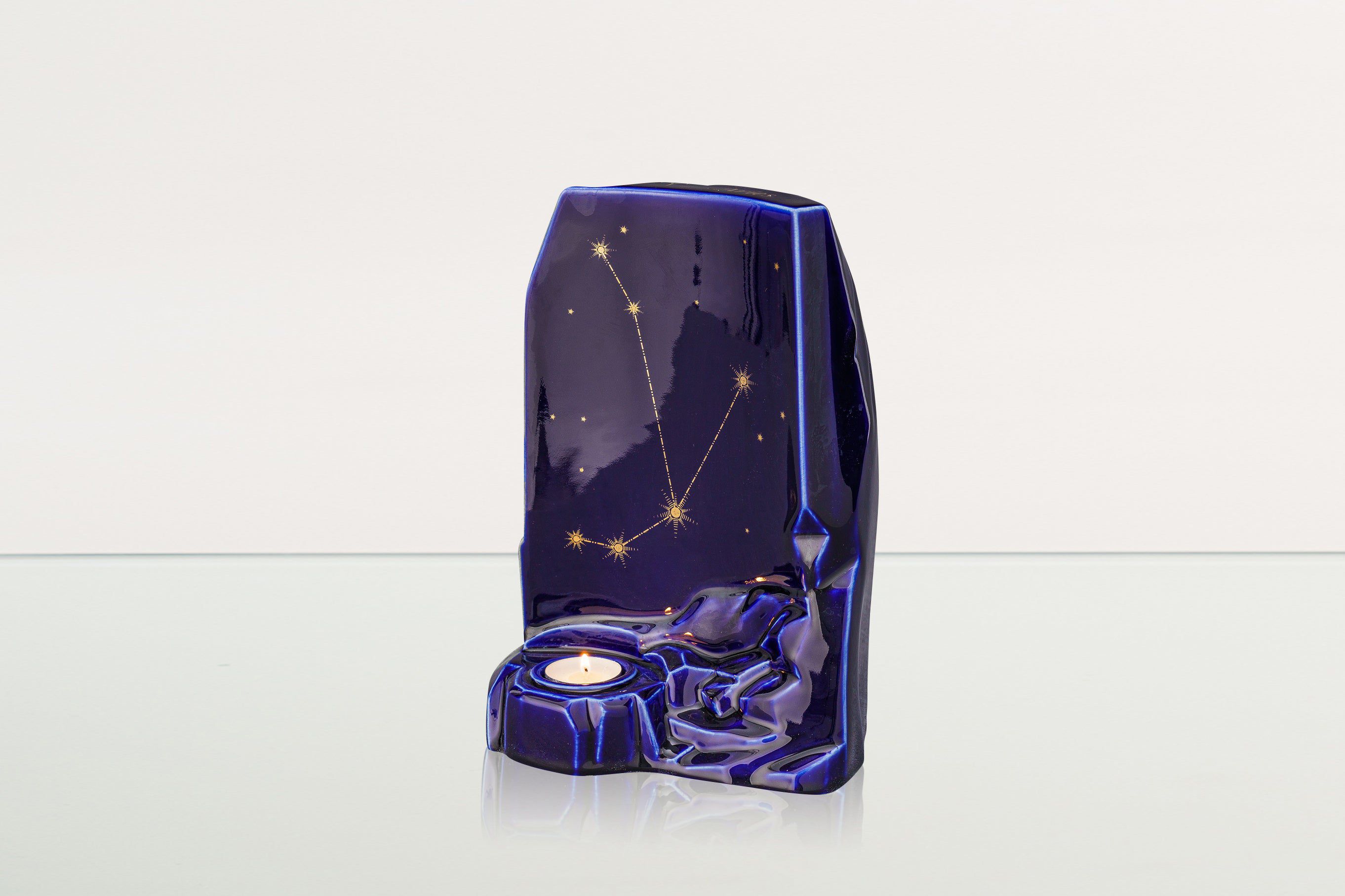 Zodiac Urn for Ashes "Aries" - Large | Star Sign Urn - Pulvis Art Urns