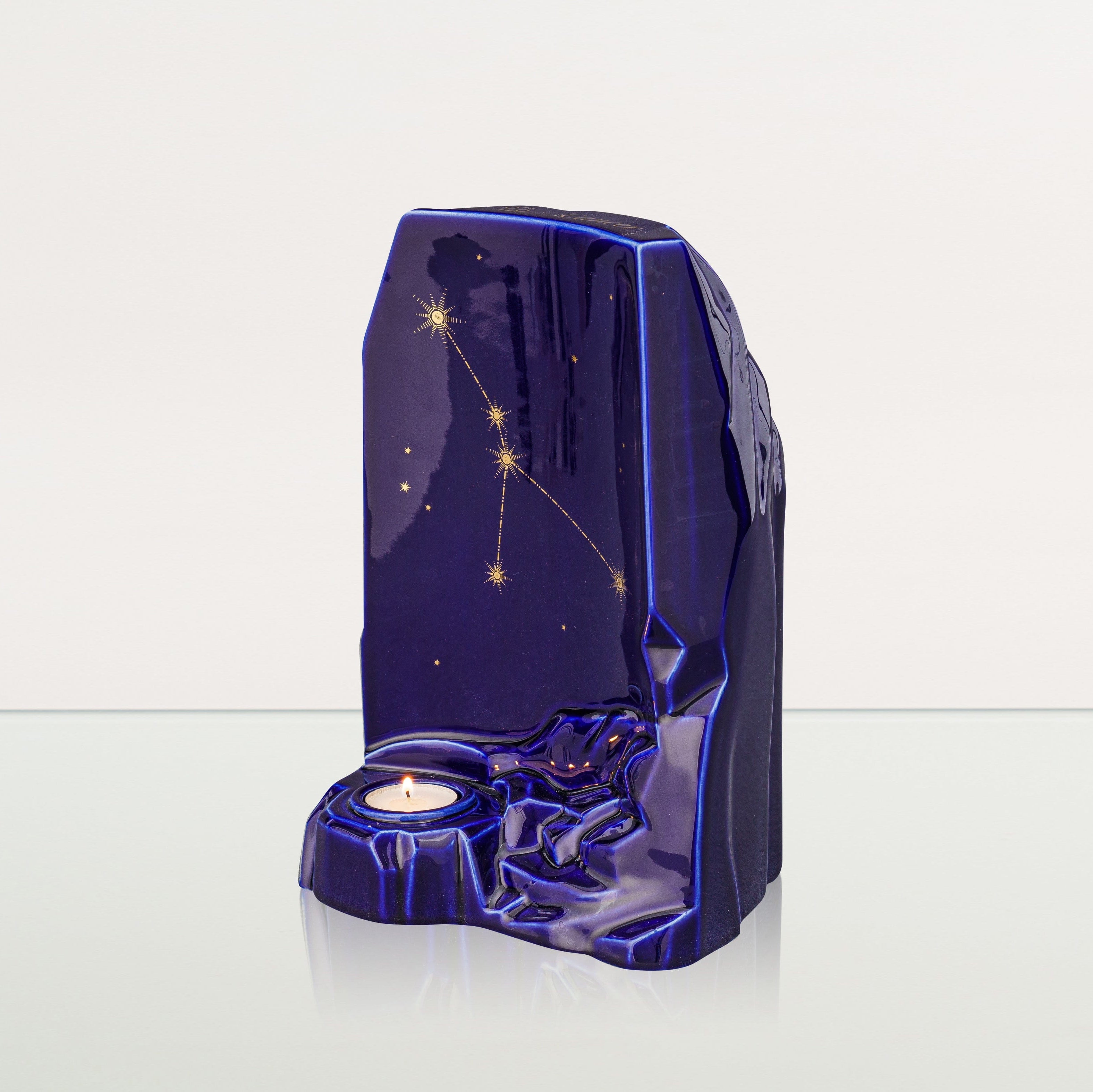 Zodiac Urn for Ashes "Cancer" - Large | Star Sign Urn - Pulvis Art Urns