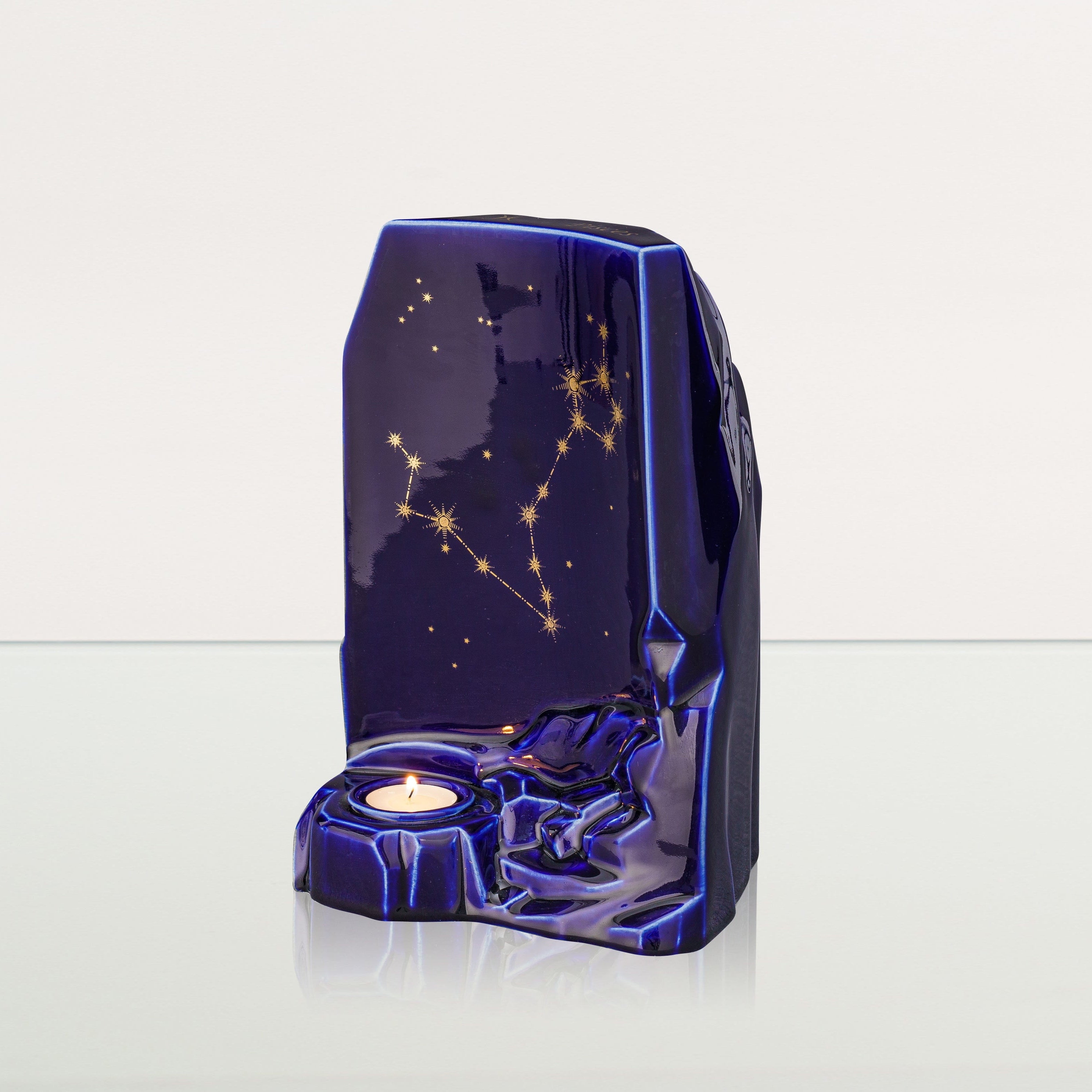 Zodiac Urn for Ashes "Pisces" - Large | Star Sign Urn - Pulvis Art Urns