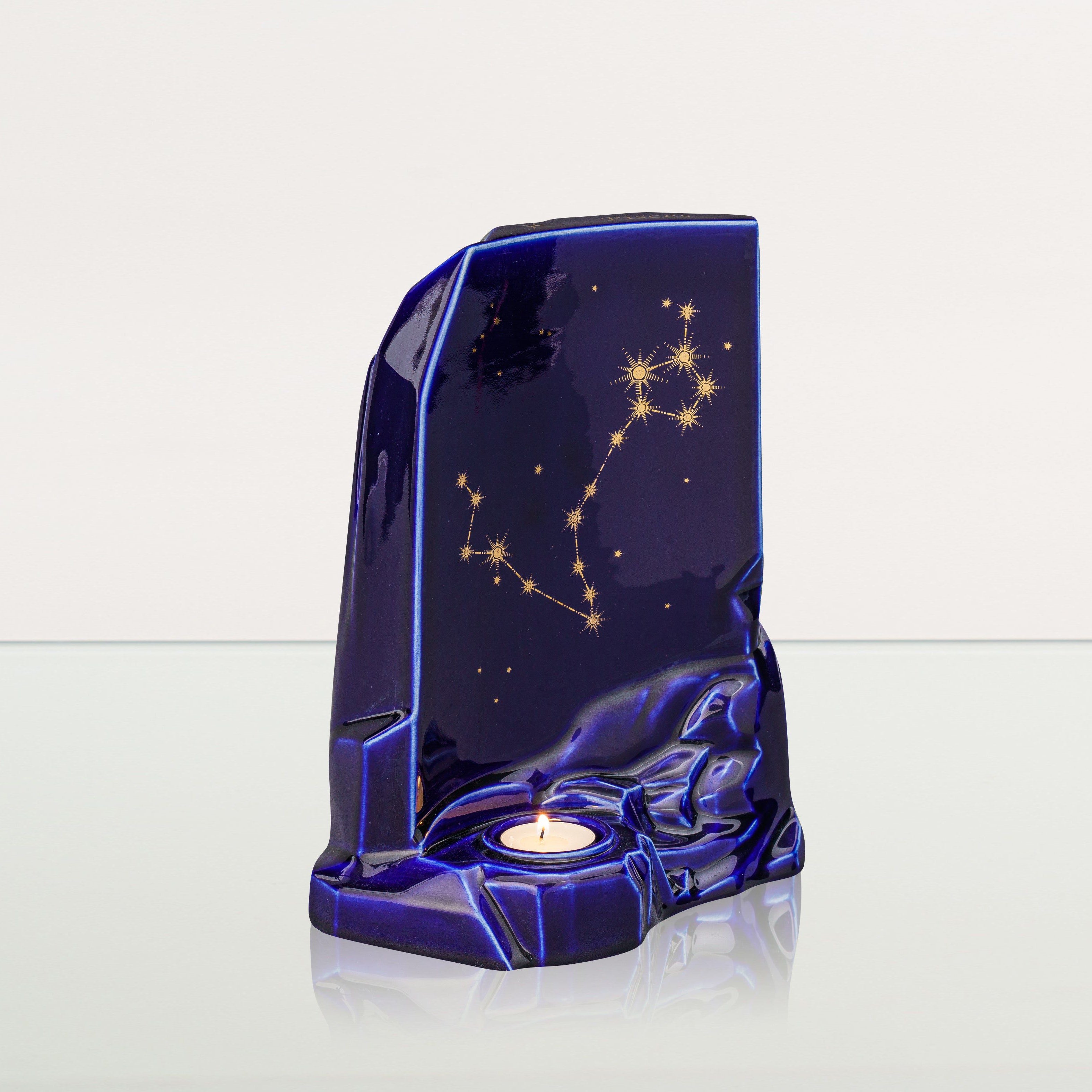 Zodiac Urn for Ashes "Pisces" - Large | Star Sign Urn - Pulvis Art Urns