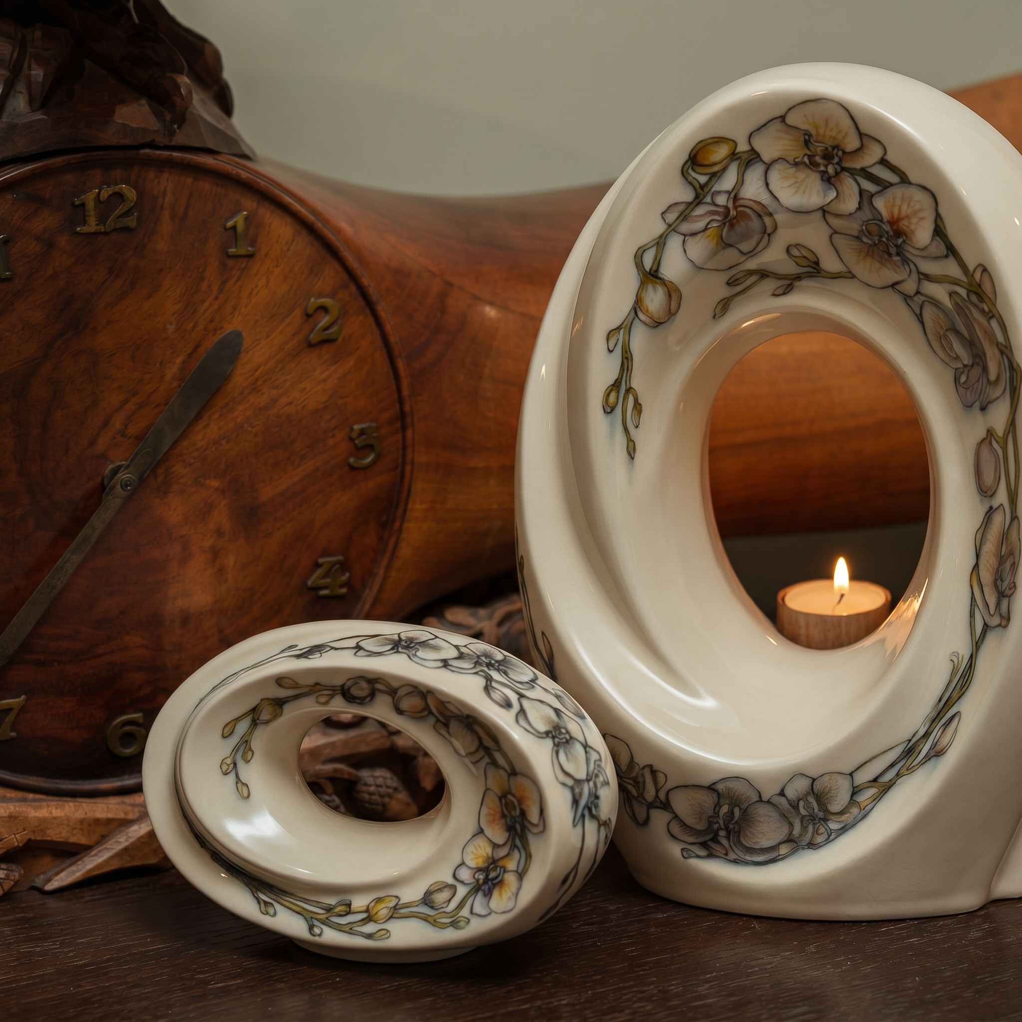 Handmade Decorated Keepsake "The Passage - Orchids" | Ceramic - Pulvis Art Urns