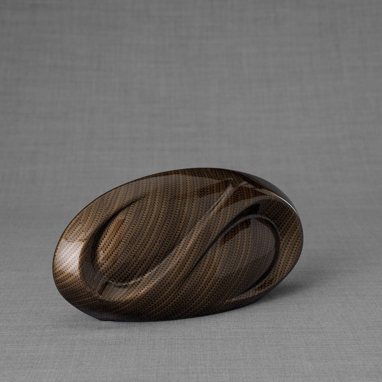 HydroGraphics Urn "Eternity - Carbon" - Keepsake | Ceramic | Hydro Dipping - Pulvis Art Urns