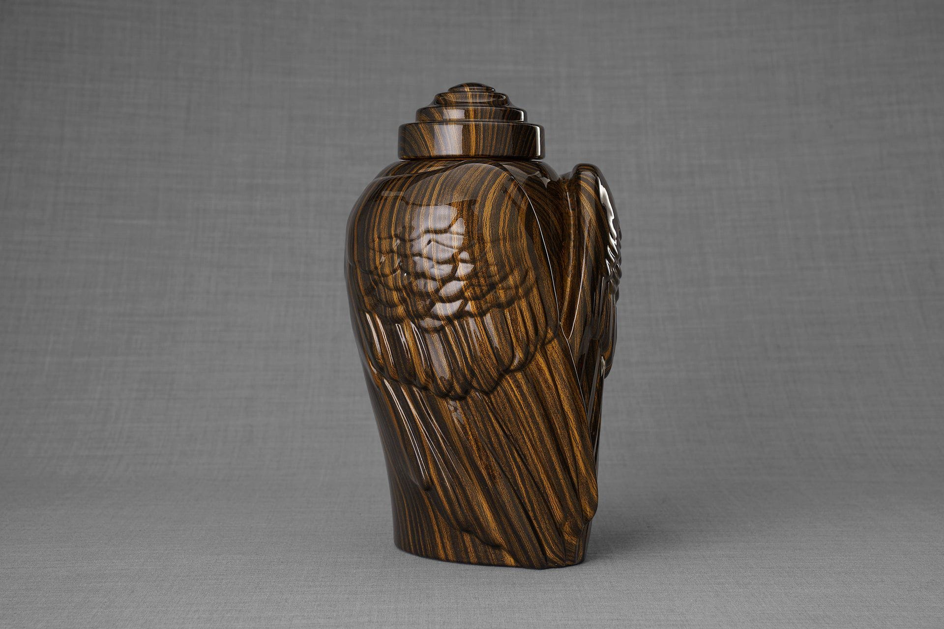 HydroGraphics Urn "Wings - Wood Stripes" - Large | Ceramic | Hydro Dipping - Pulvis Art Urns
