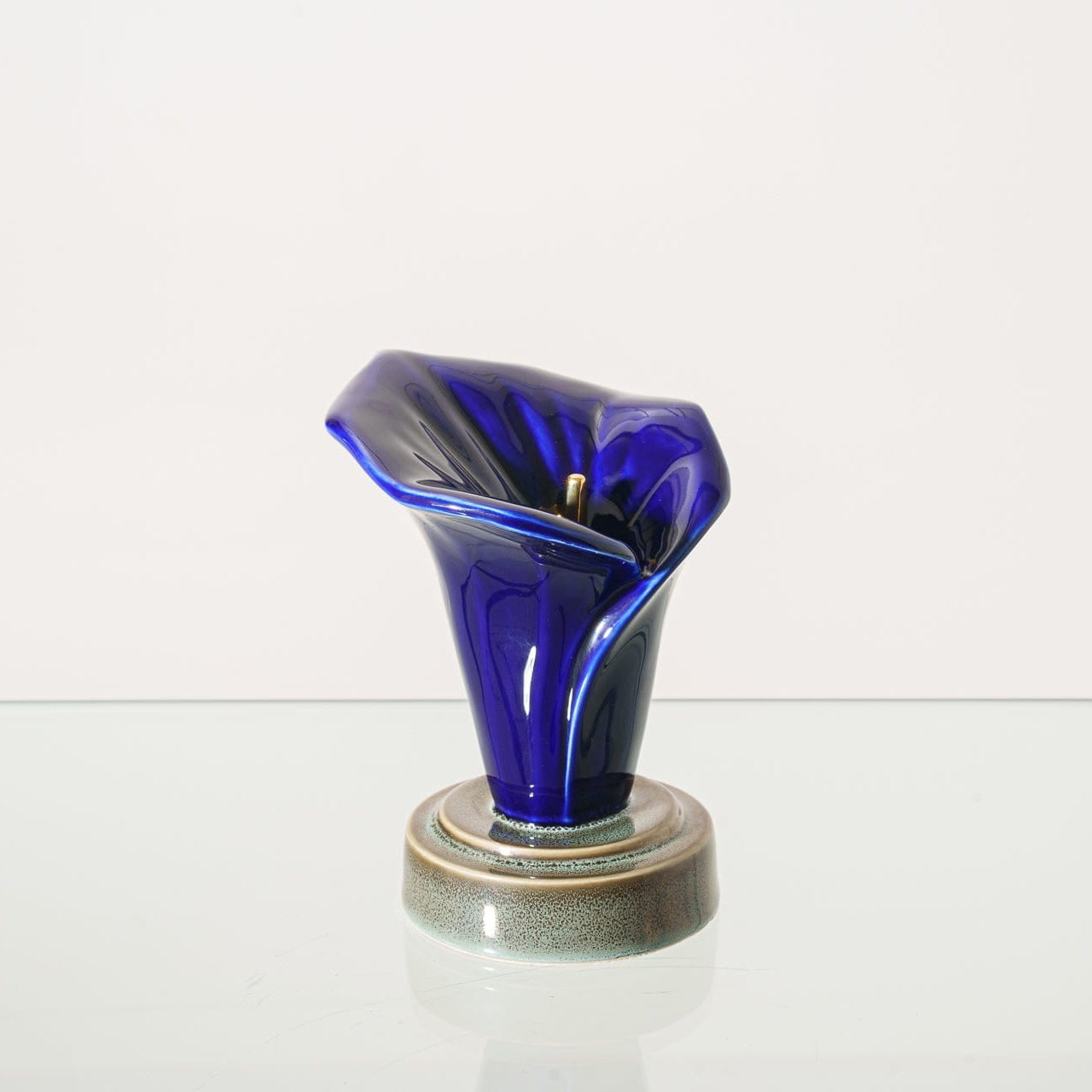 Calla Lily Keepsake Urn - Blue Night | Ceramic - Pulvis Art Urns