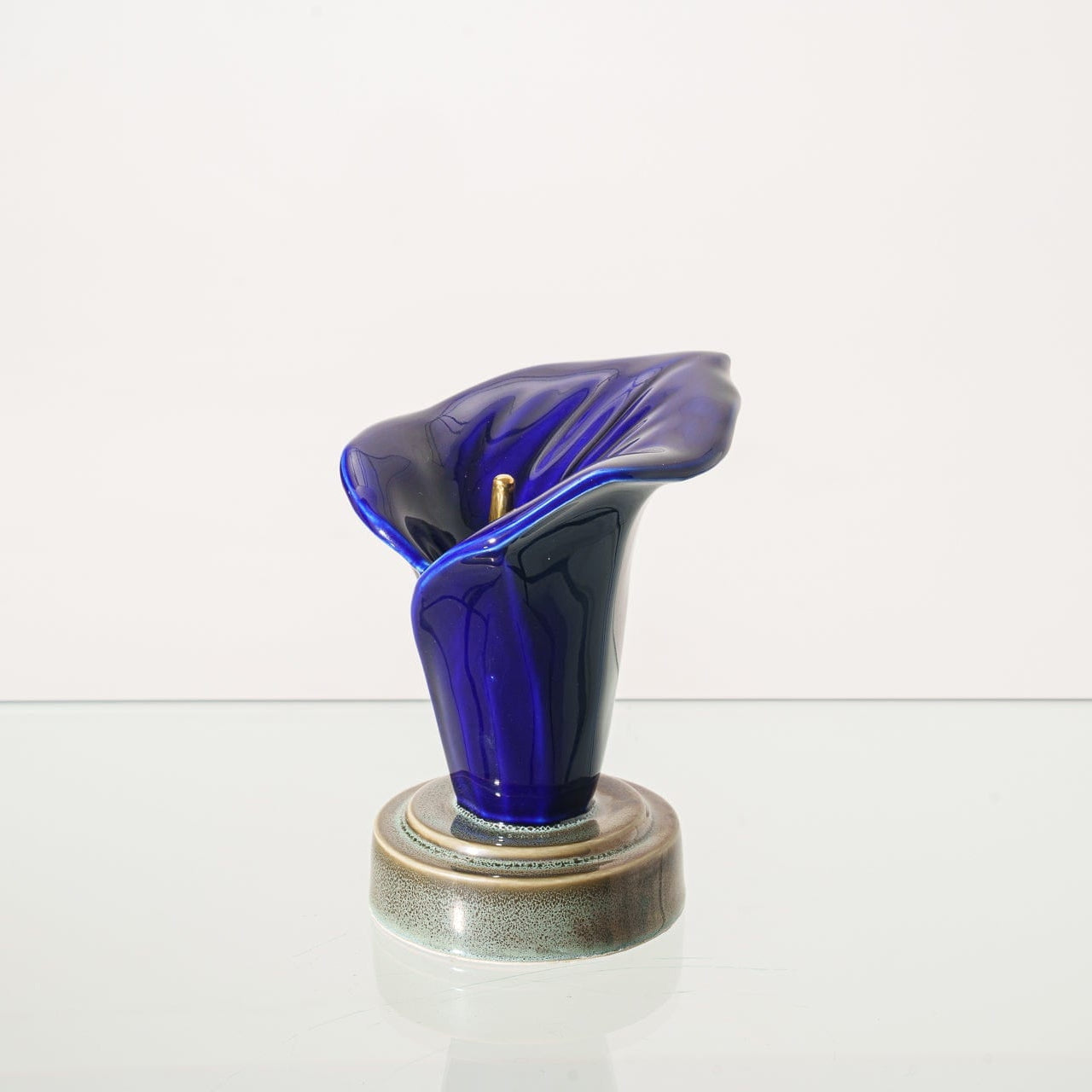 Calla Lily Keepsake Urn - Blue Night | Ceramic - Pulvis Art Urns