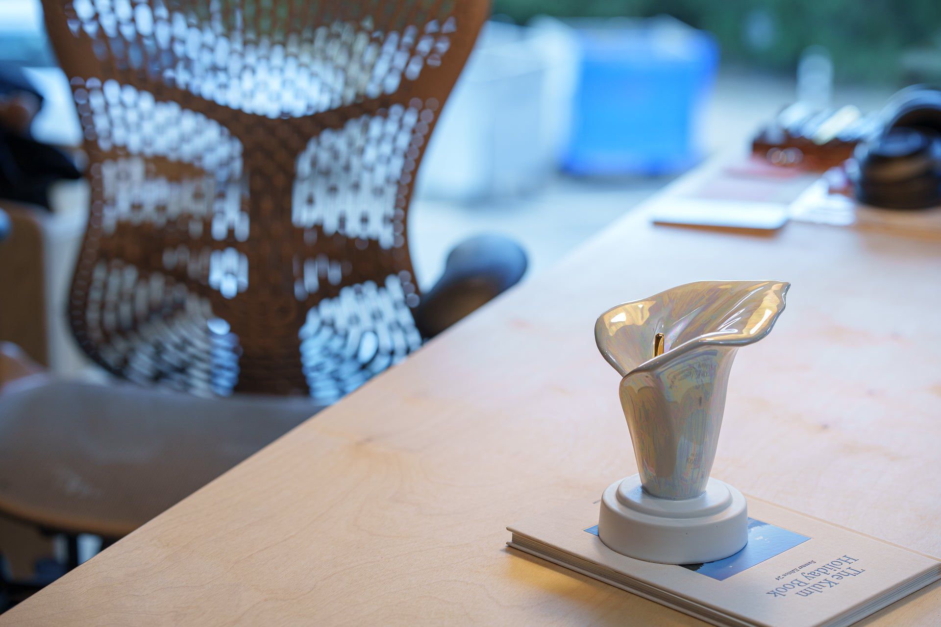 Calla Lily Keepsake Urn - Pearly White | Ceramic - Pulvis Art Urns