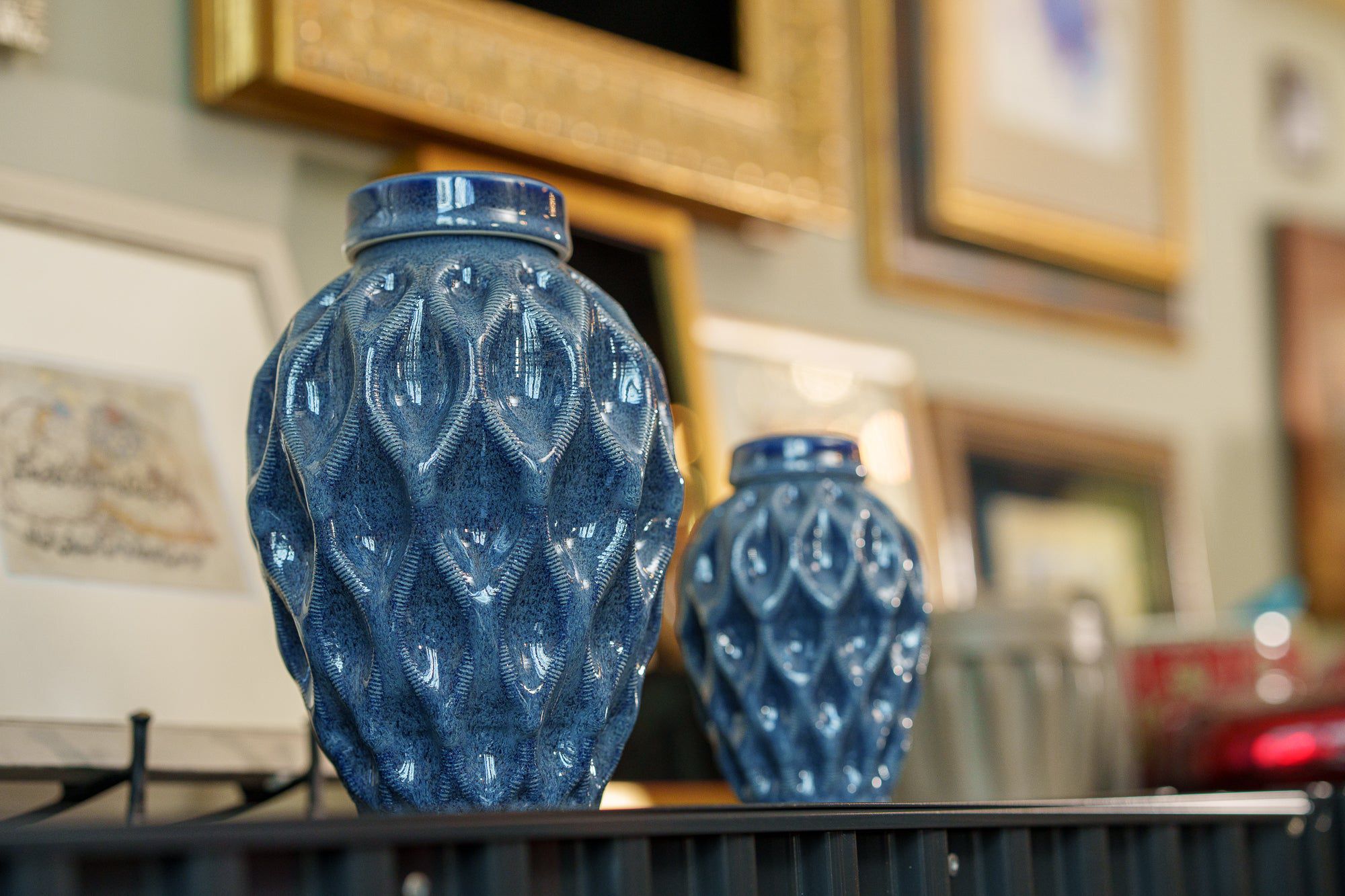 Cremation Urn "Echo" - 3D Printed Ceramic Urn | Blue Melange | Keepsake - Pulvis Art Urns