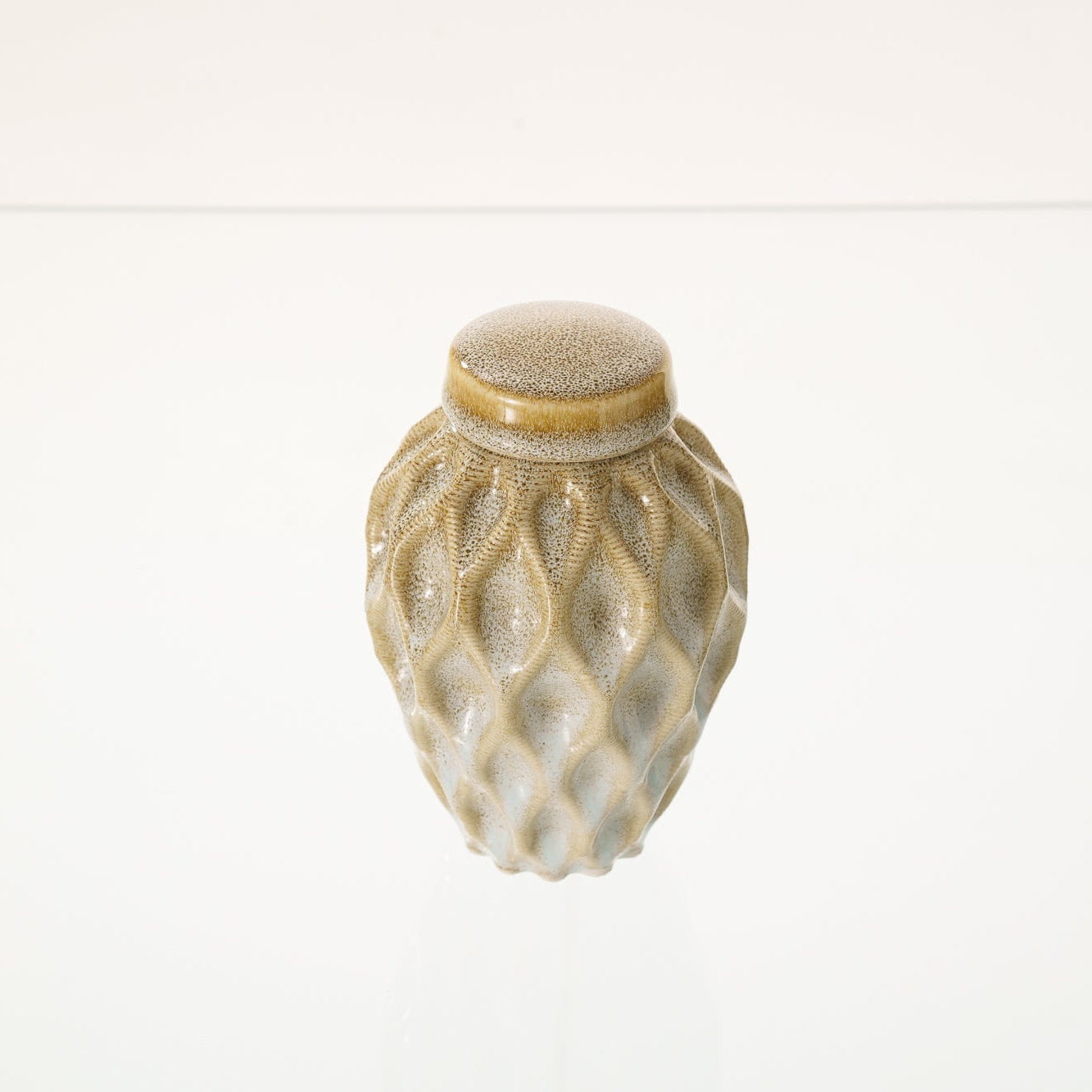 Cremation Urn "Echo" - 3D Printed Ceramic Urn | Light Sand Melange | Keepsake - Pulvis Art Urns